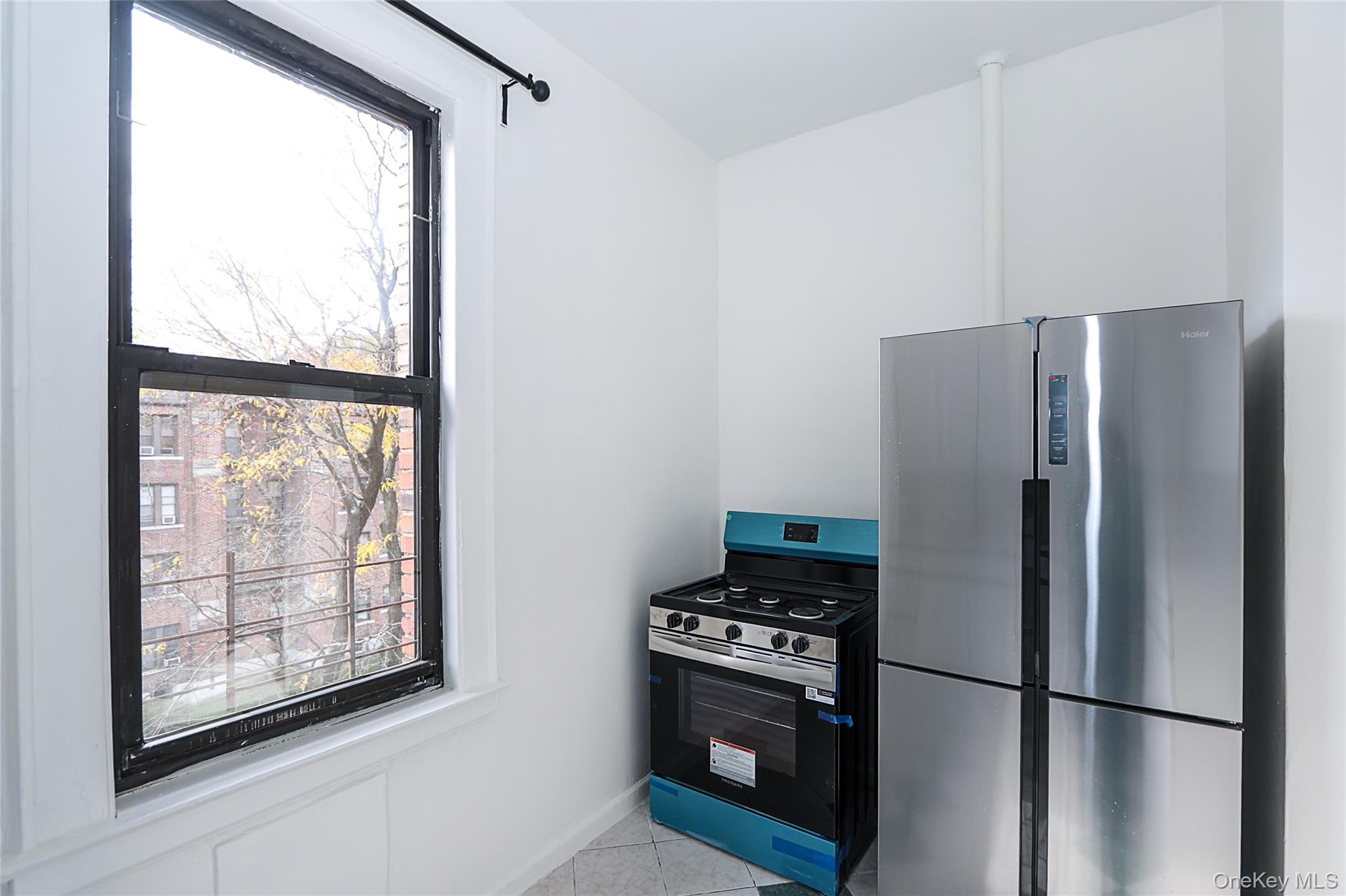 11525 Metropolitan Avenue, Unit 233 photo 9