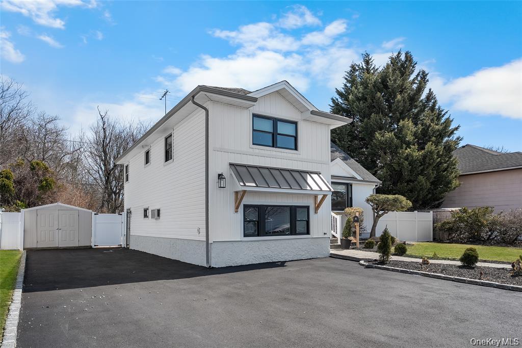 53 Elizabeth Drive – For Sale photo 3