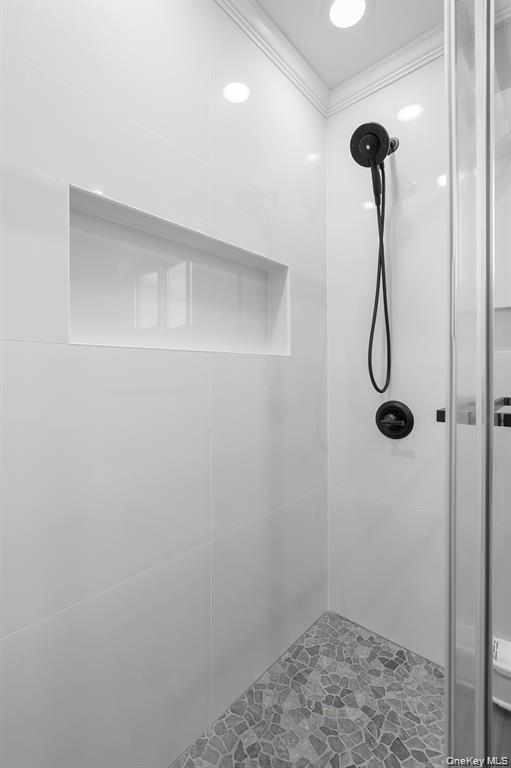 53 Elizabeth Drive – For Sale photo 20