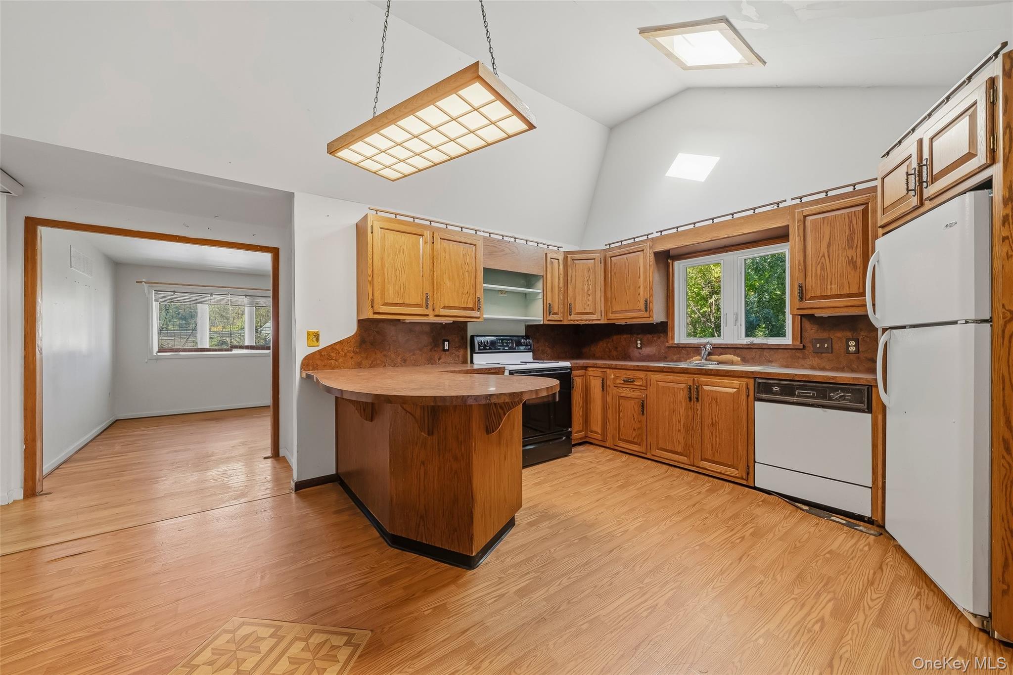 273 Windsor Highway – For Sale photo 24