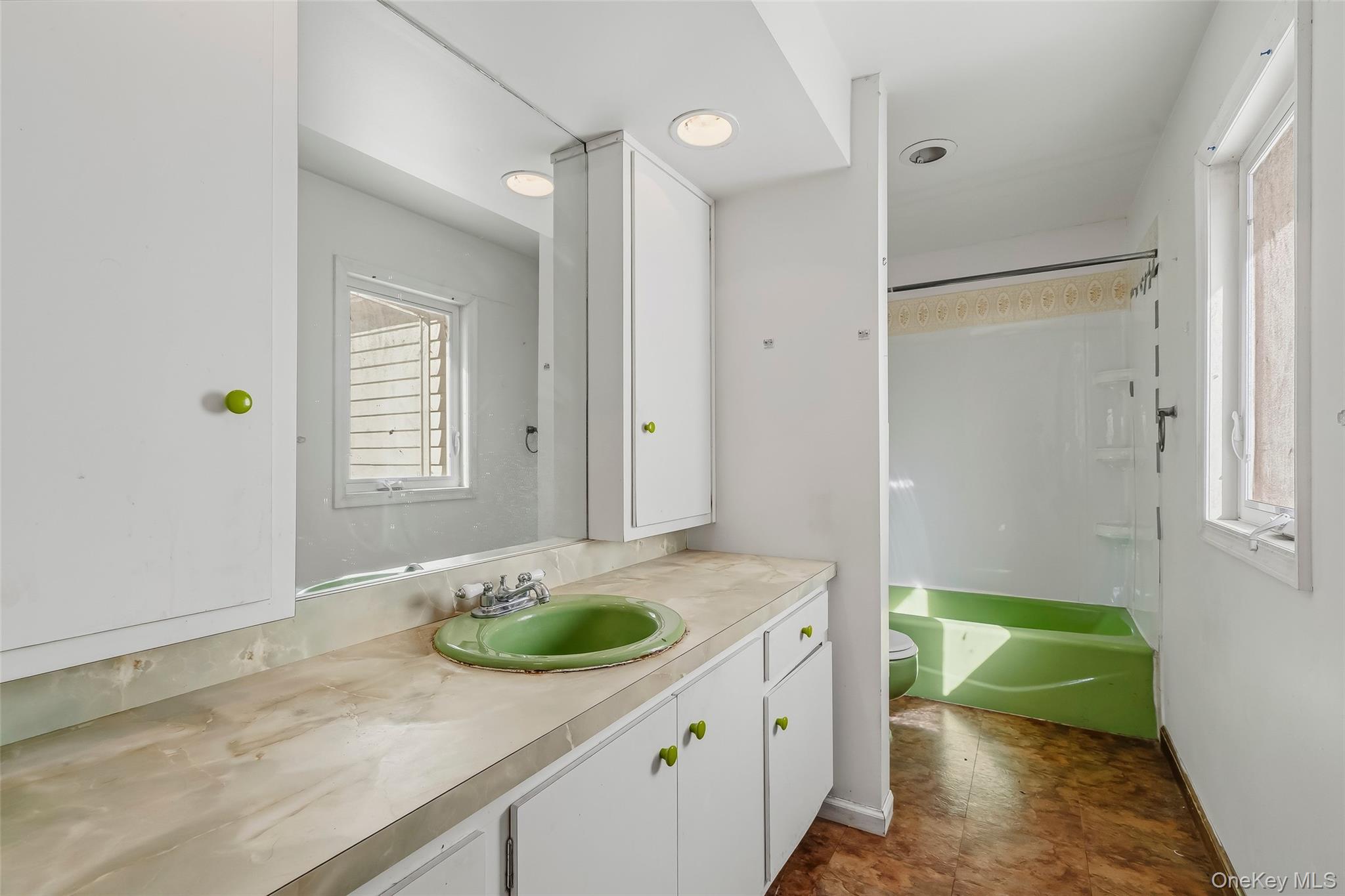 273 Windsor Highway – For Sale photo 35