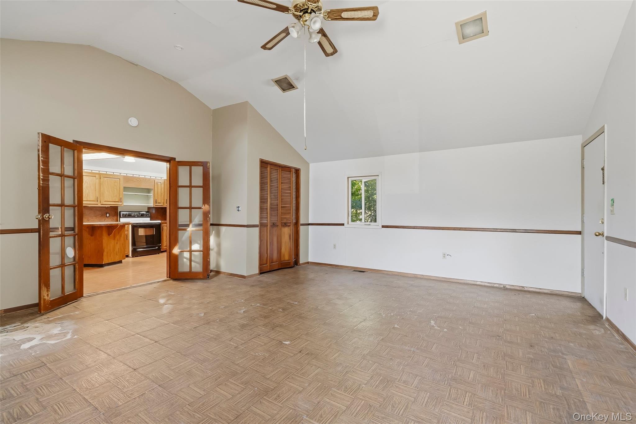 273 Windsor Highway – For Sale photo 23