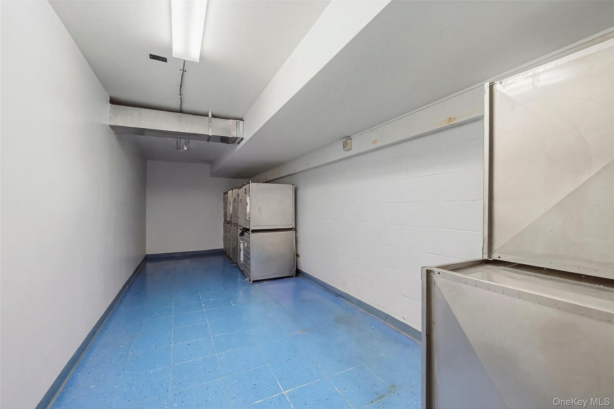 273 Windsor Highway – For Sale photo 15
