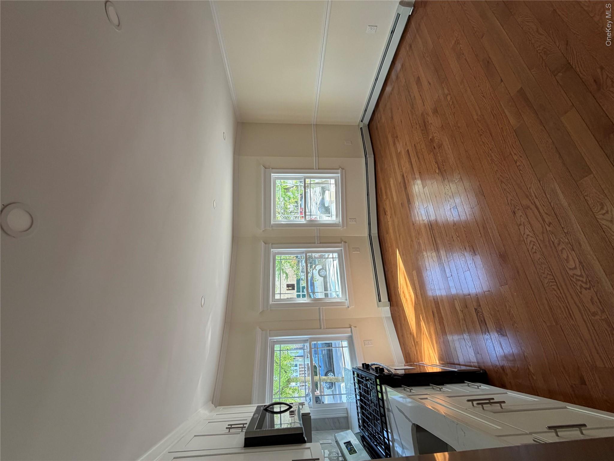 11481 114th Street – For Sale photo 8