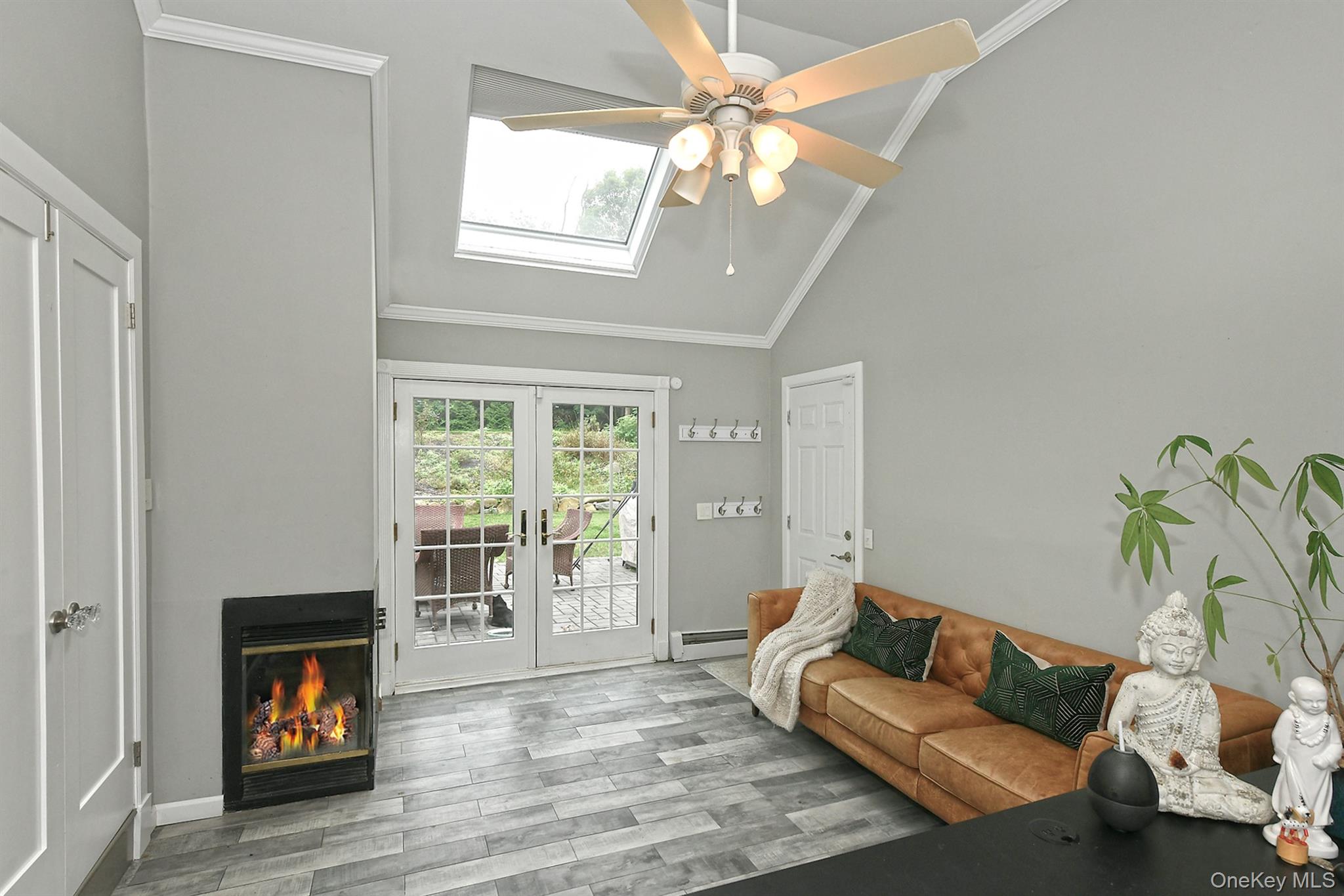 2 Buckingham Meadow Road – For Sale photo 9