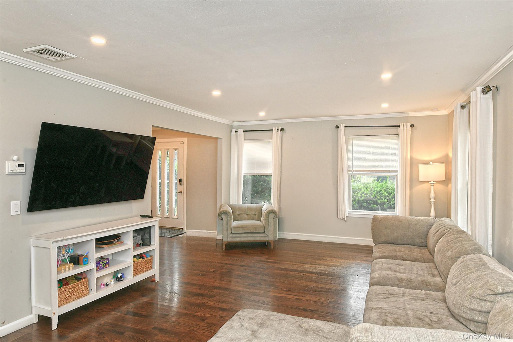 2 Buckingham Meadow Road – For Sale photo 7