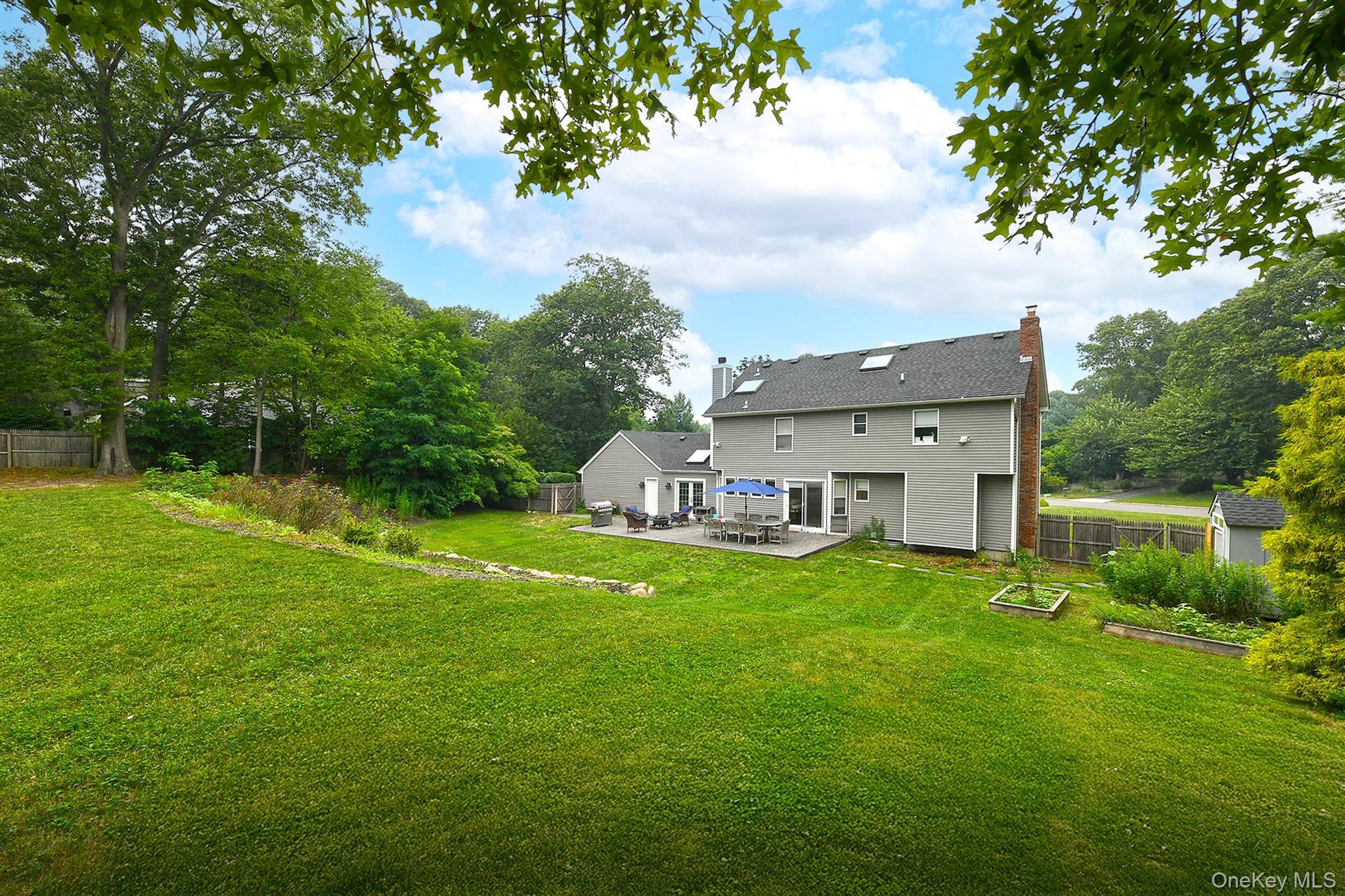 2 Buckingham Meadow Road – For Sale photo 23