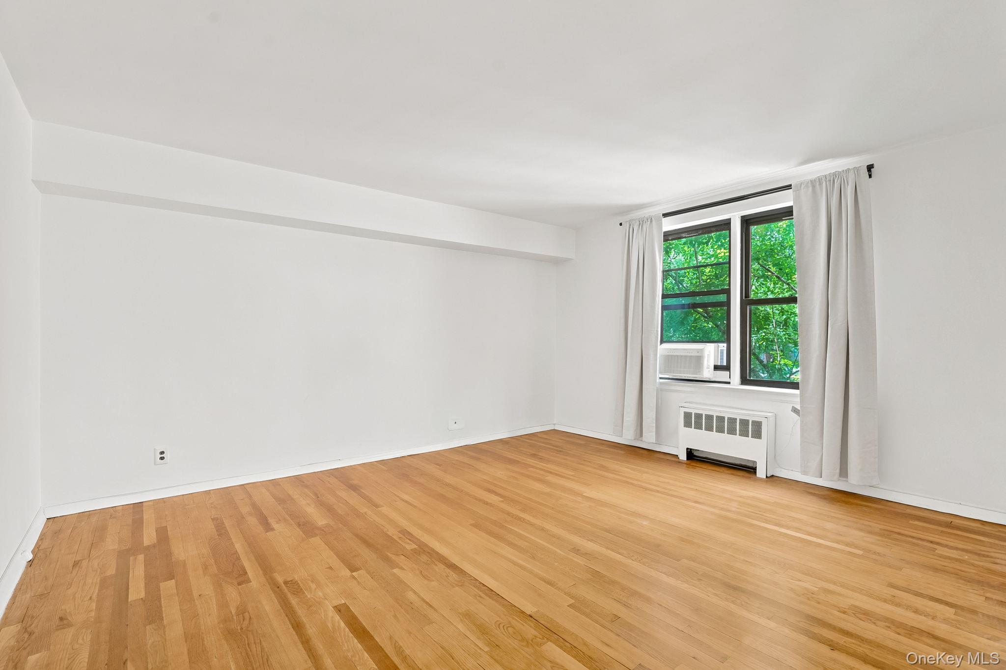 10 Franklin Avenue, Unit 3E photo 2
