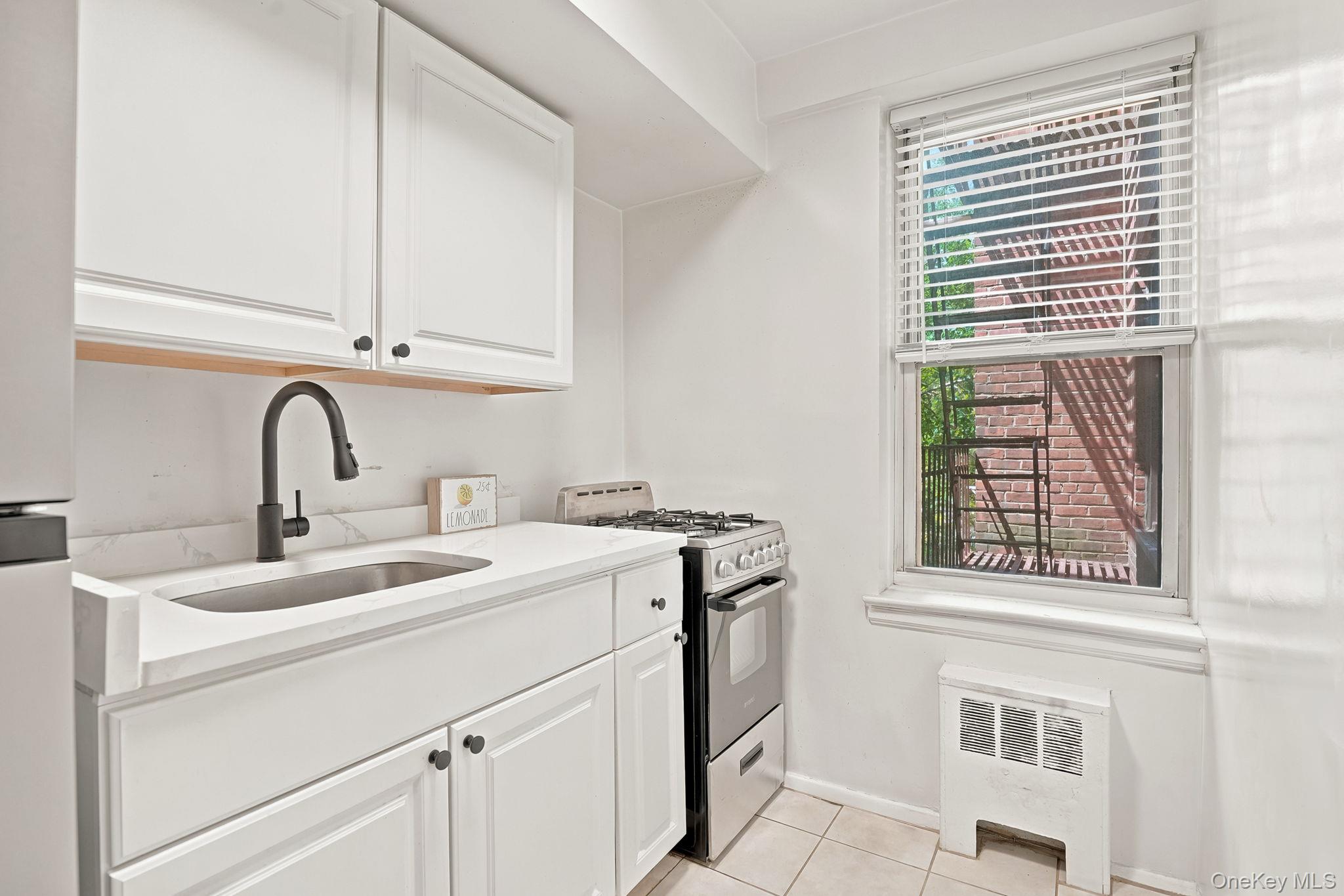 10 Franklin Avenue, Unit 3E photo 8