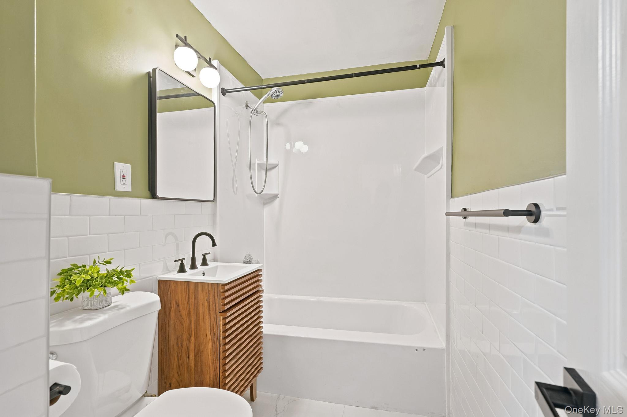 10 Franklin Avenue, Unit 3E photo 9