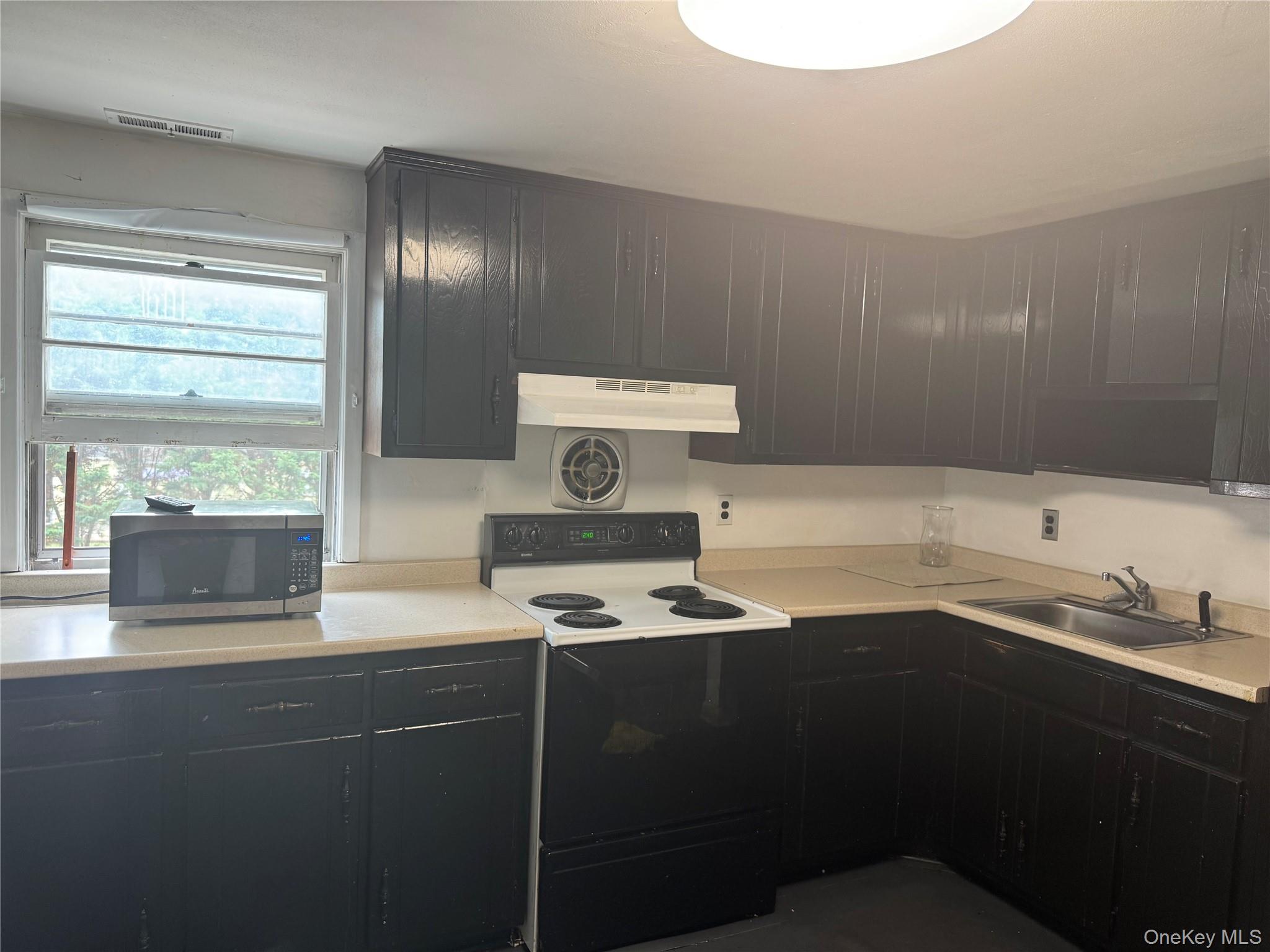 124 Parkdale Drive – For Rent photo 12