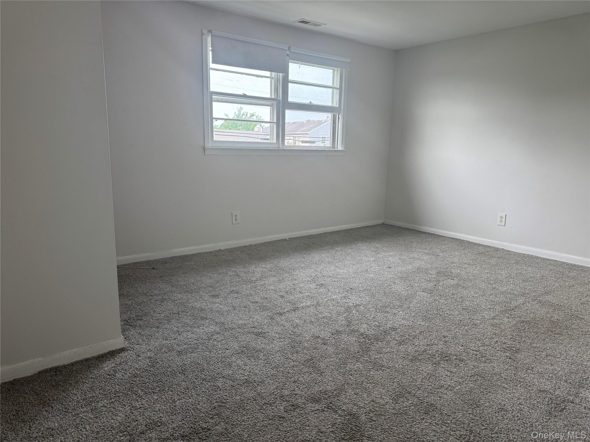 124 Parkdale Drive – For Rent photo 2