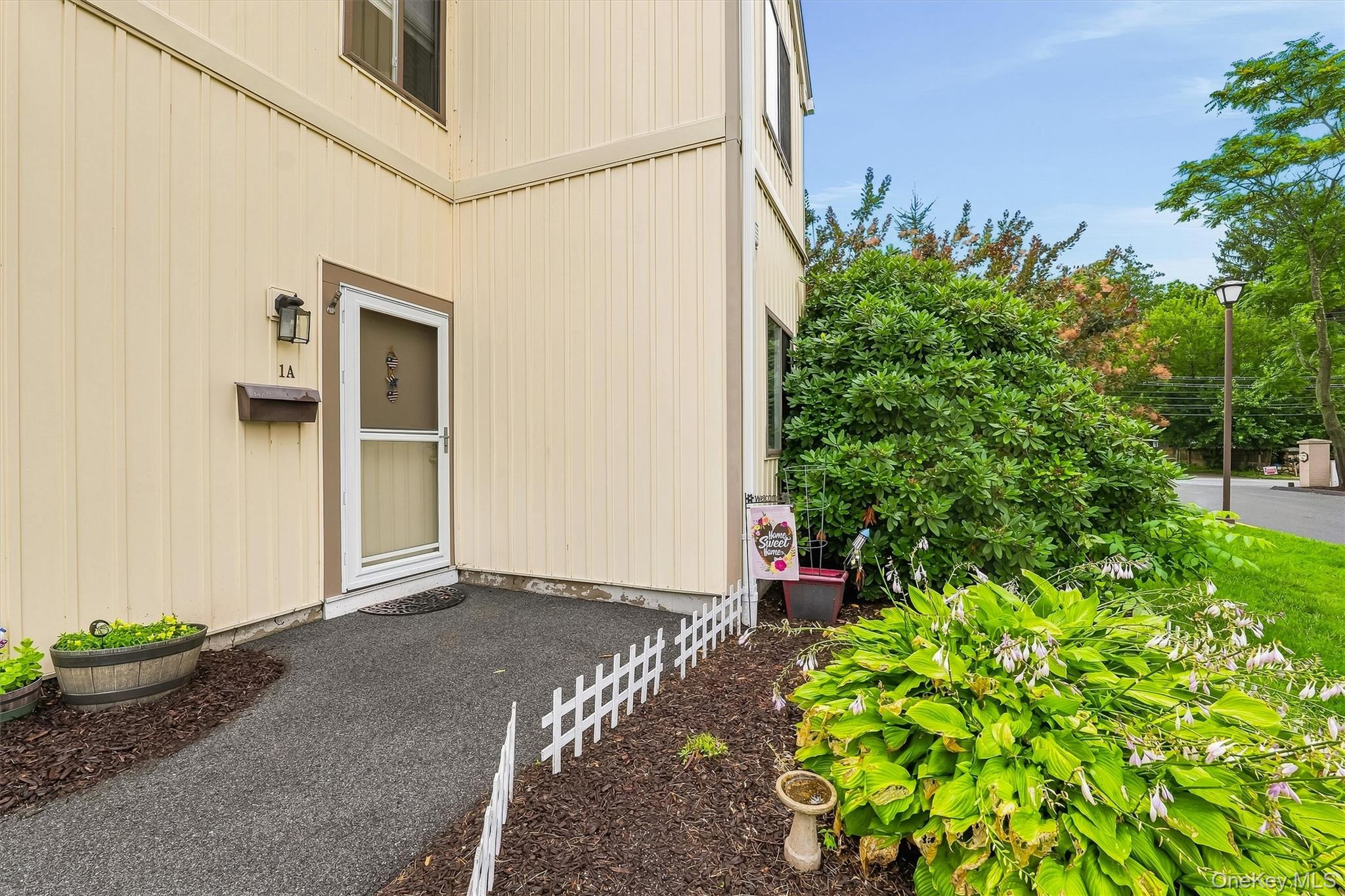 1 Kings Court, Unit A photo 3