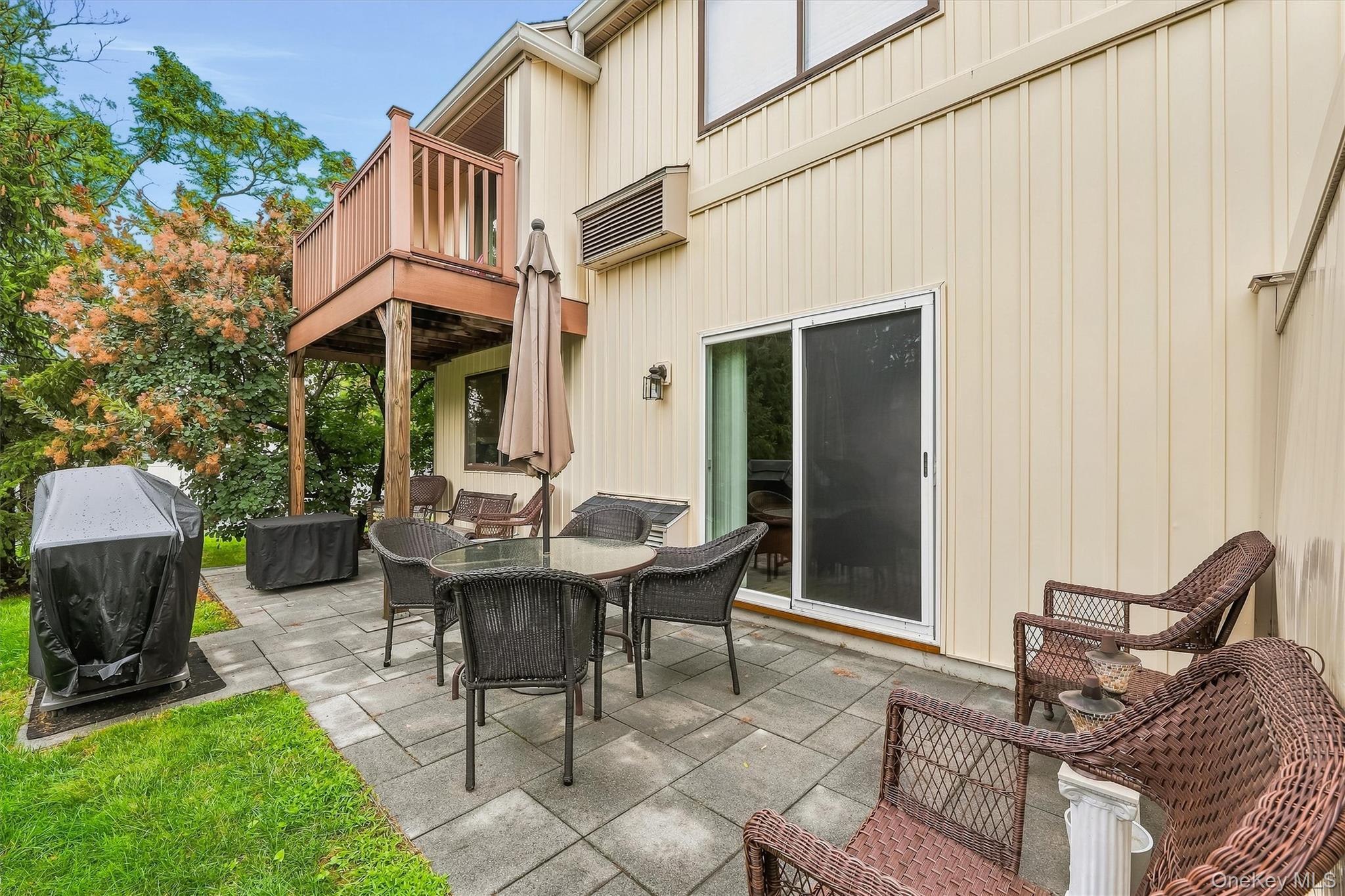 1 Kings Court, Unit A photo 13