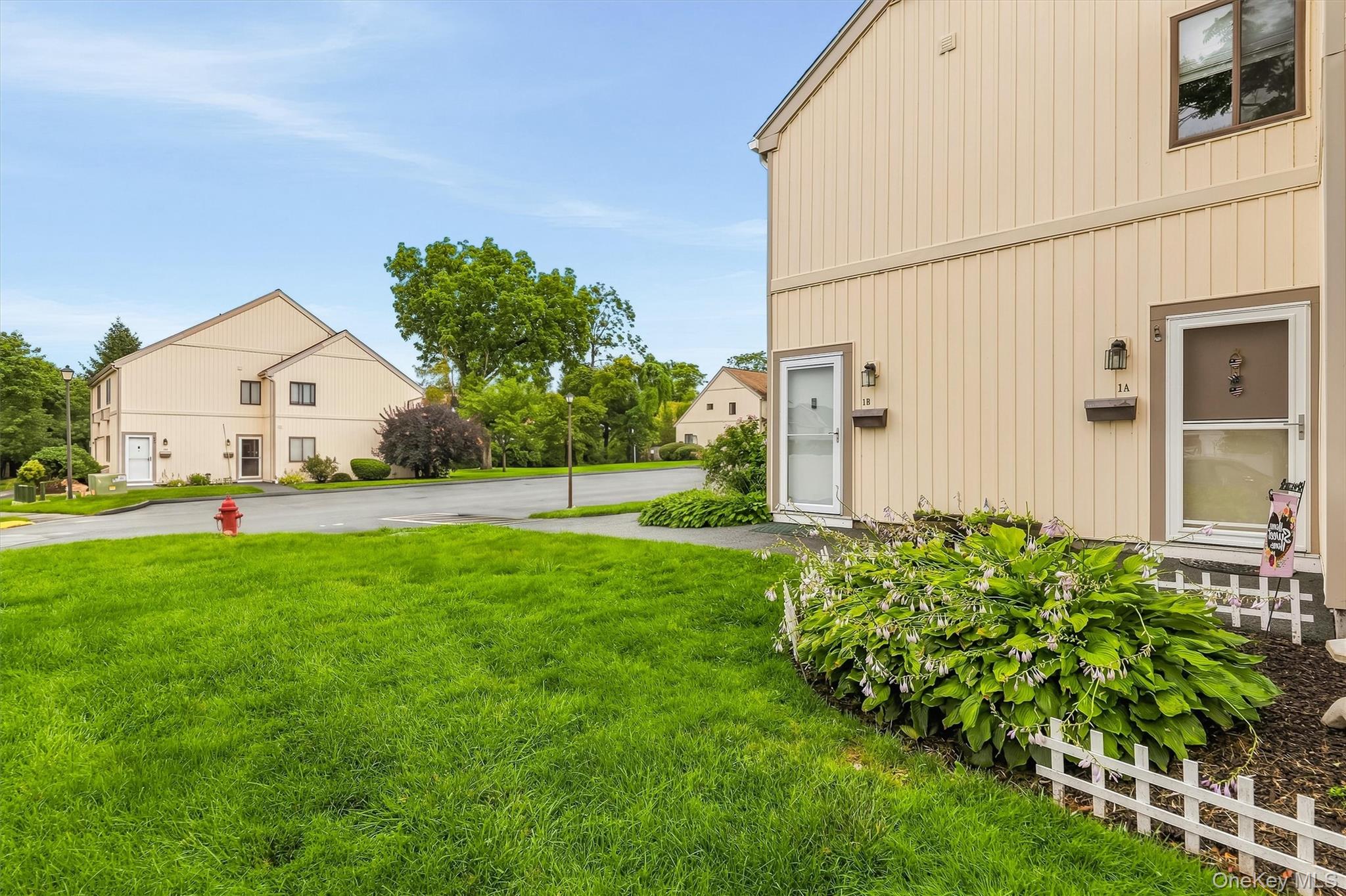 1 Kings Court, Unit A