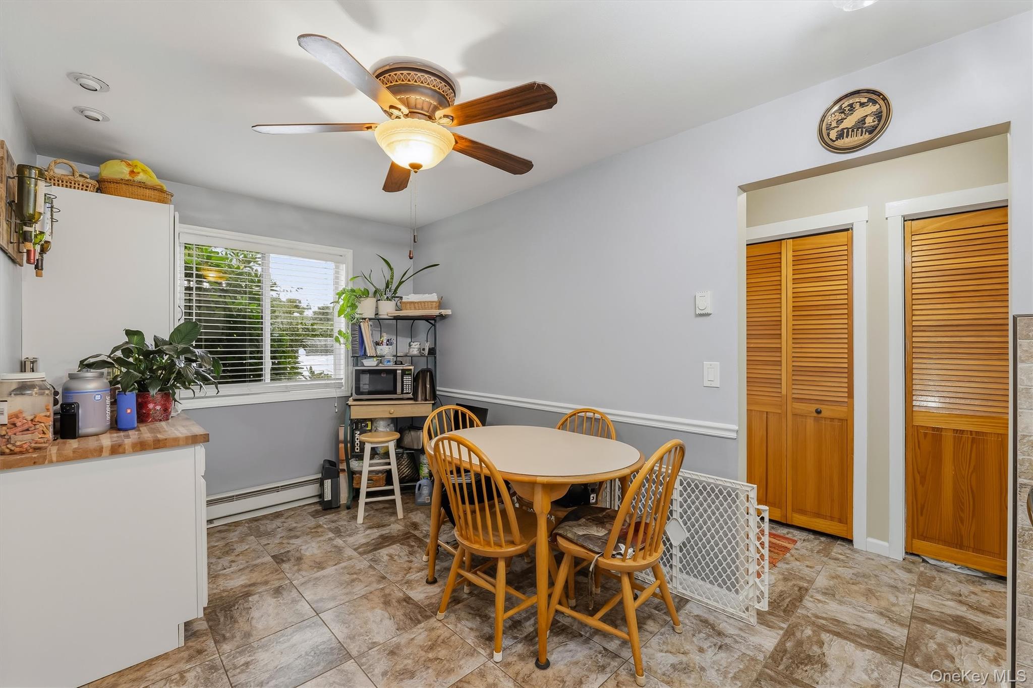 1 Kings Court, Unit A photo 4