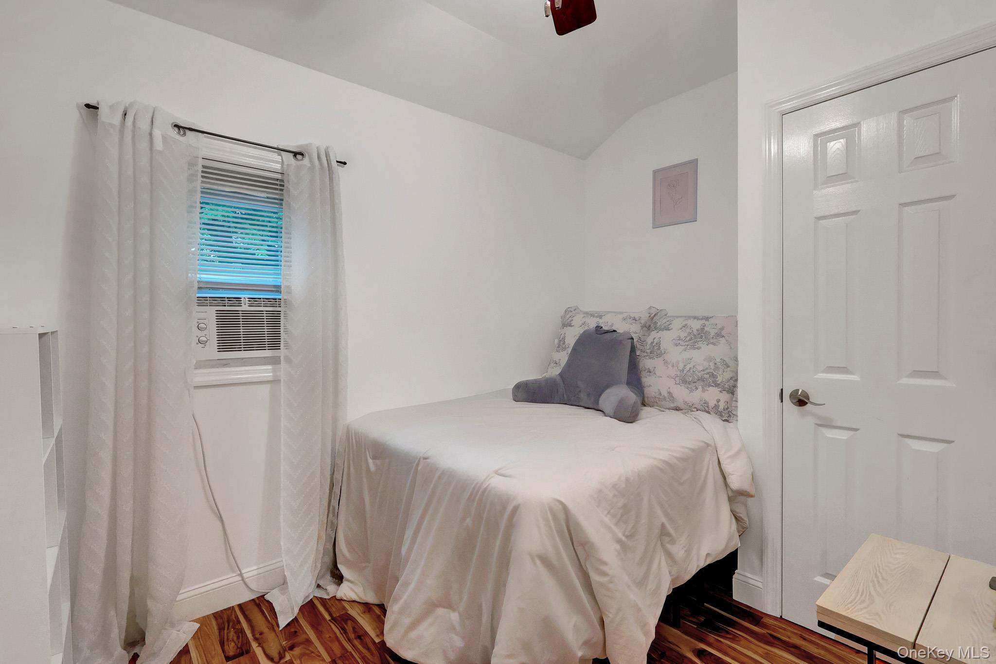 629 East Drive – For Sale photo 15