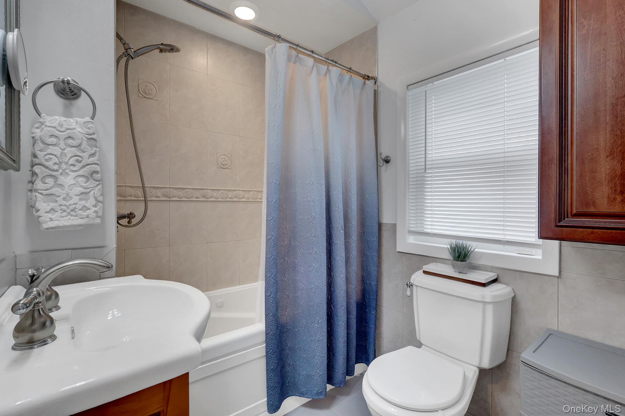 629 East Drive – For Sale photo 17