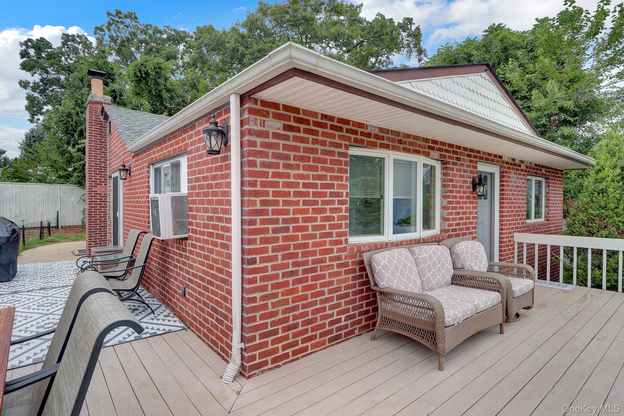 629 East Drive – For Sale photo 5
