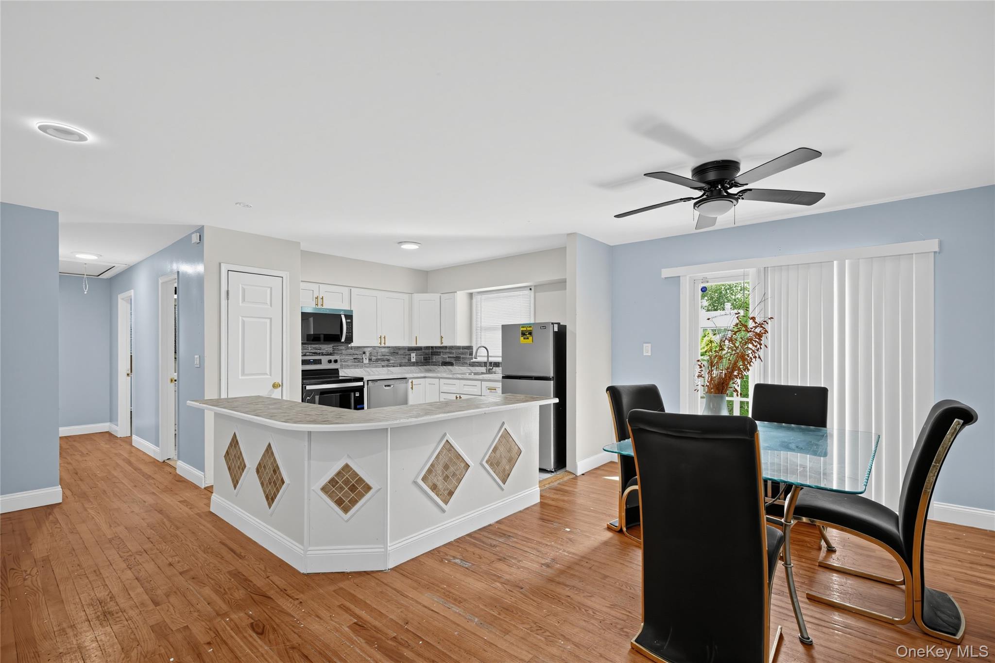 182 New York Avenue – For Sale photo 7