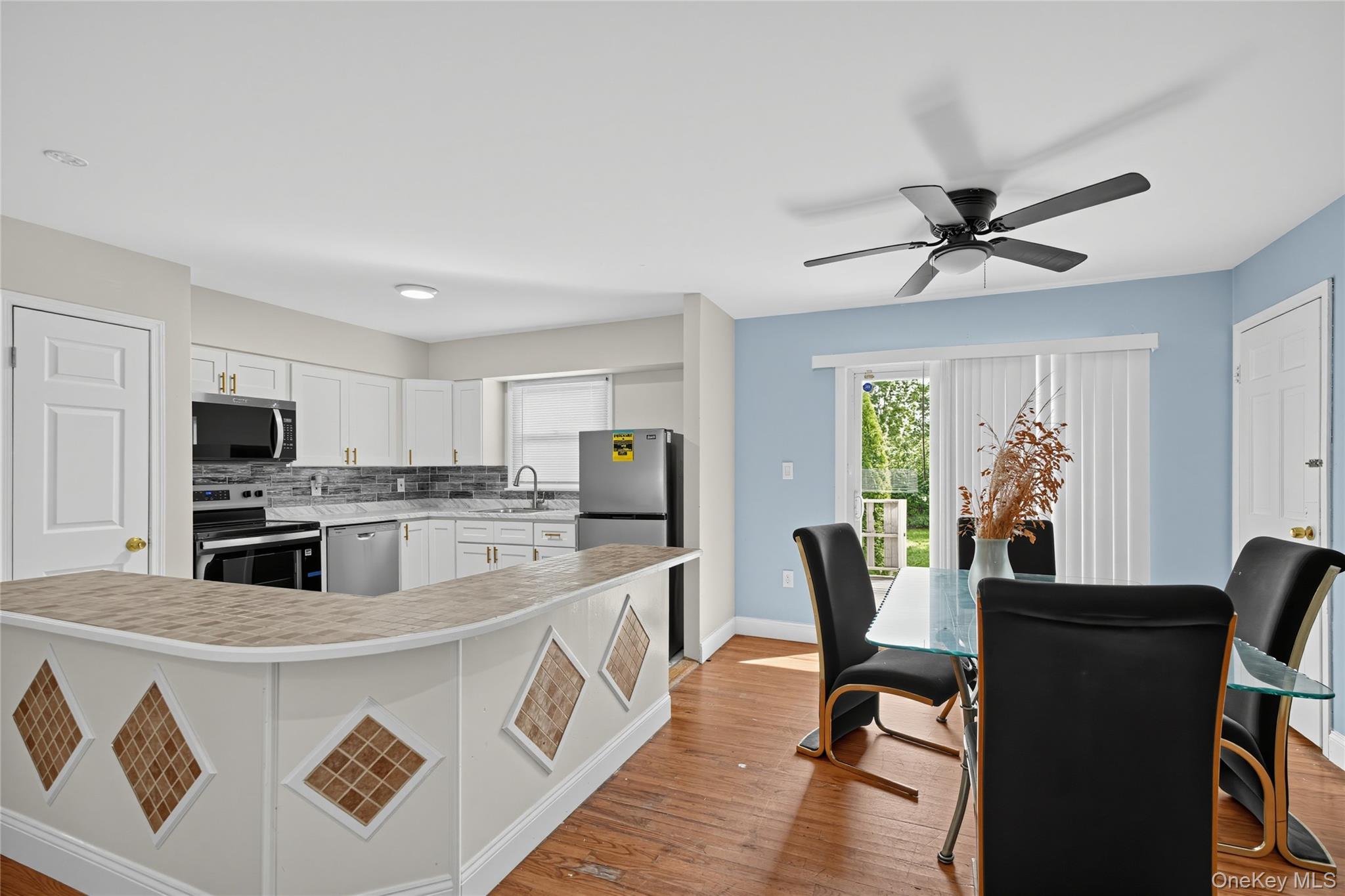 182 New York Avenue – For Sale photo 8