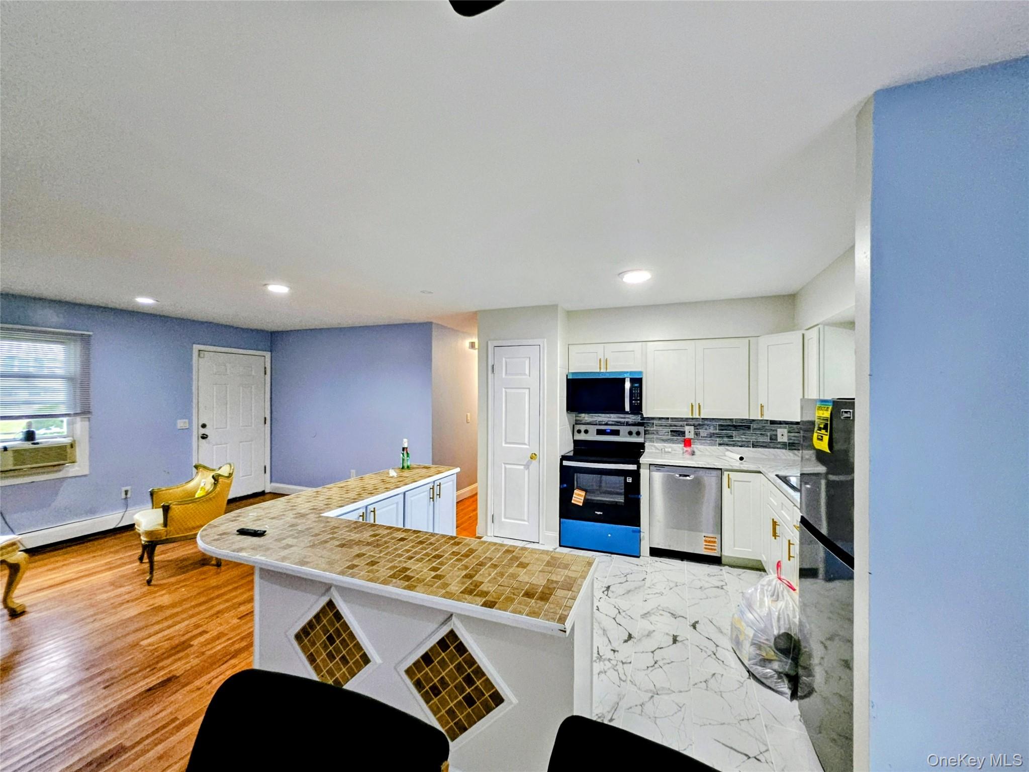 182 New York Avenue – For Sale photo 18