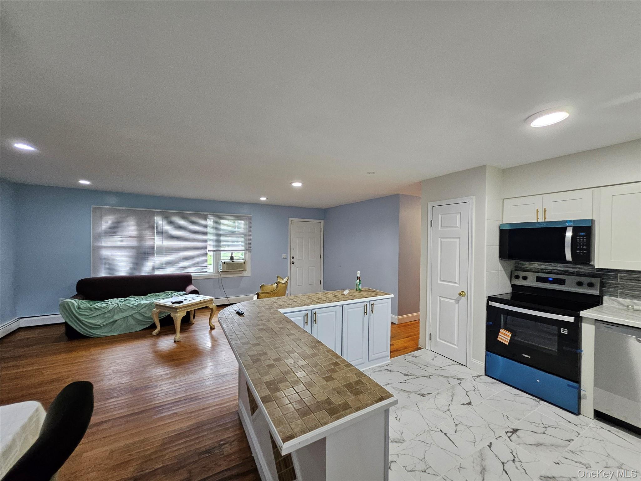 182 New York Avenue – For Sale photo 9