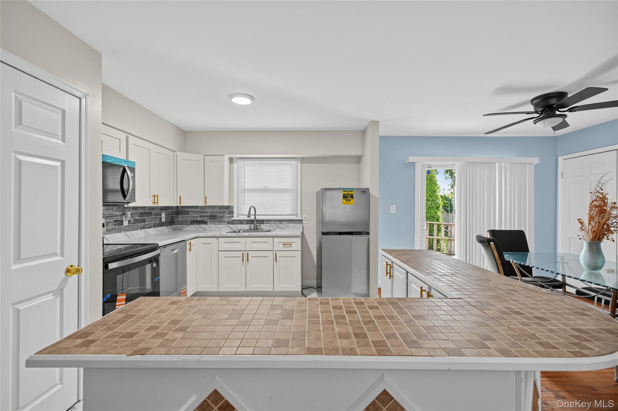 182 New York Avenue – For Sale photo 17