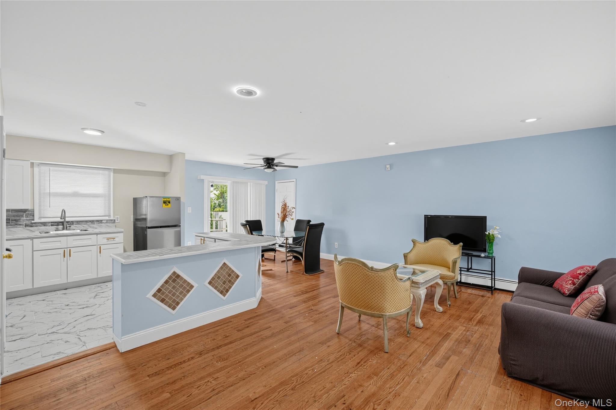 182 New York Avenue – For Sale photo 2