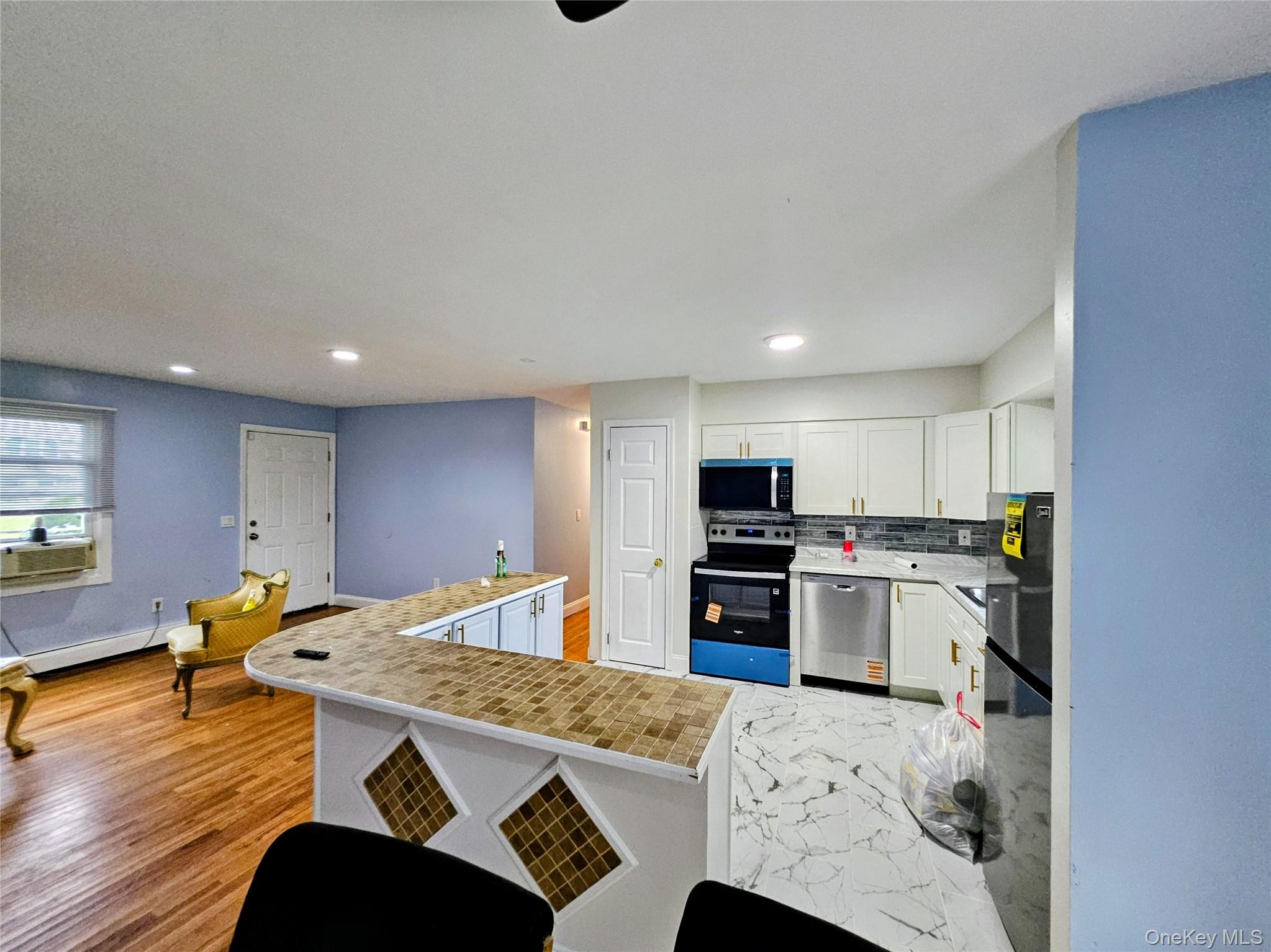 182 New York Avenue – For Sale photo 17