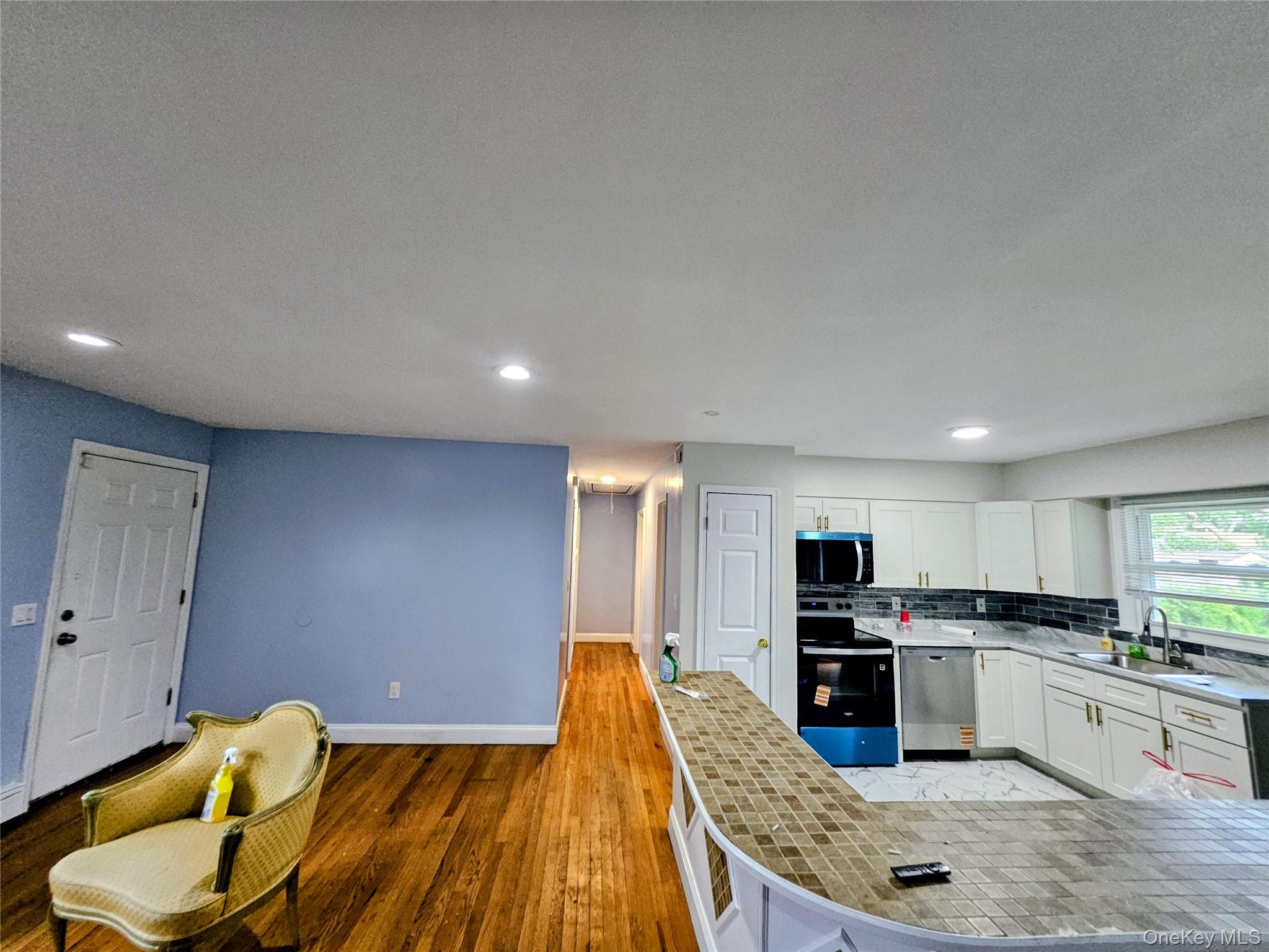 182 New York Avenue – For Sale photo 13