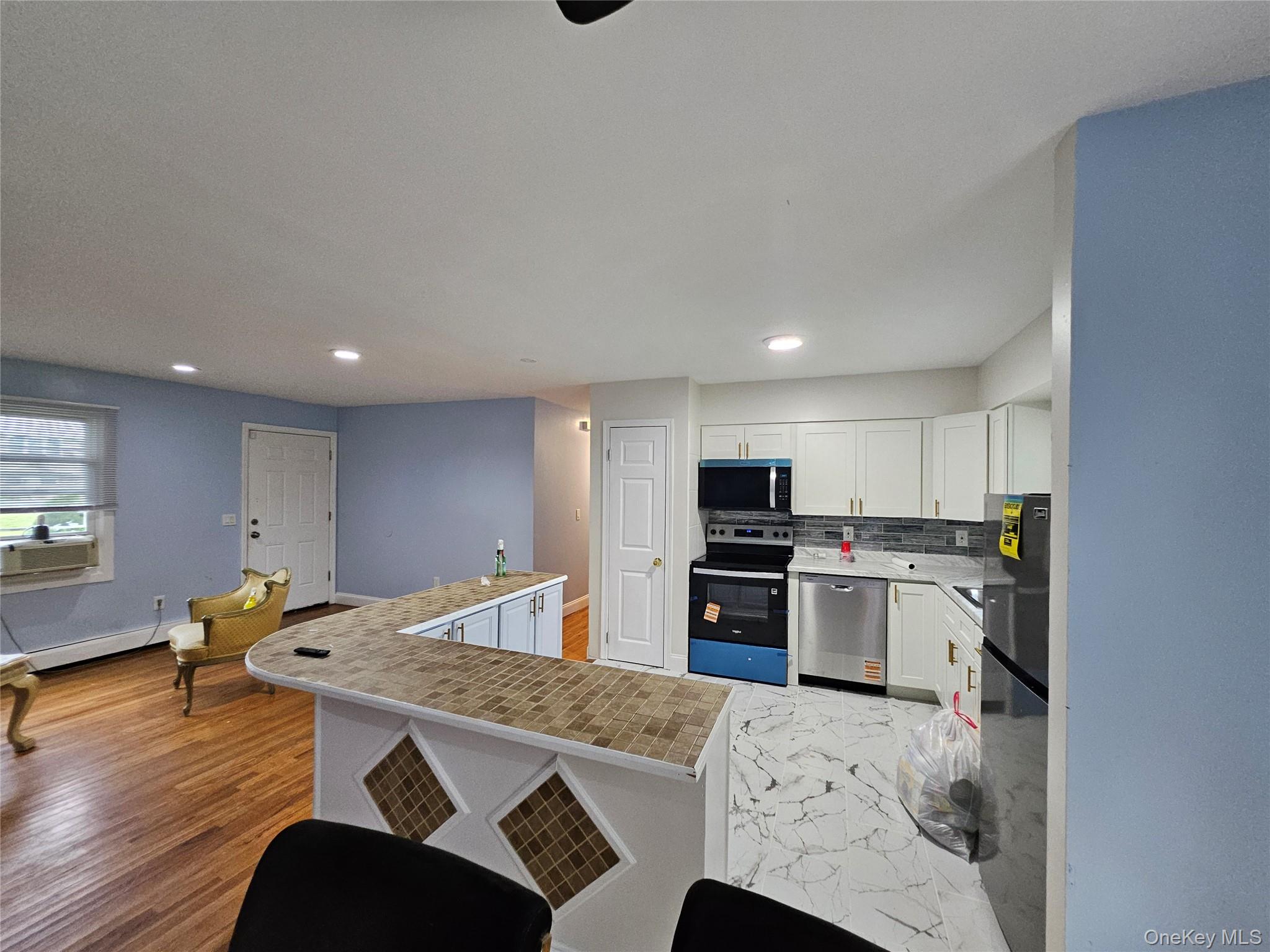 182 New York Avenue – For Sale photo 8