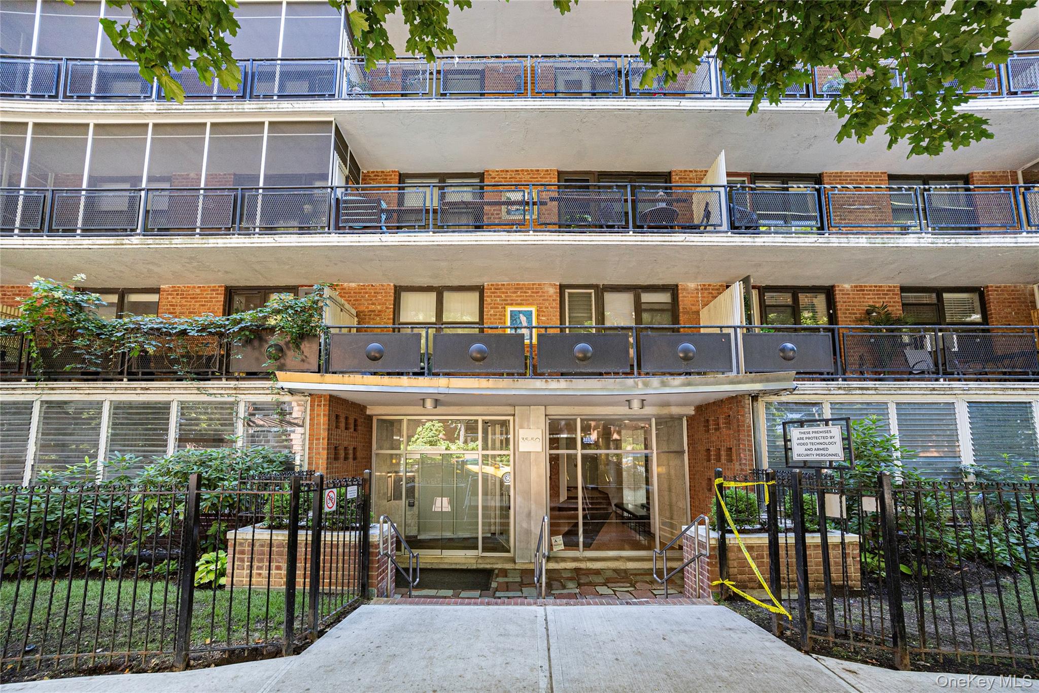 35-50 85 Street, Unit 7K photo 2