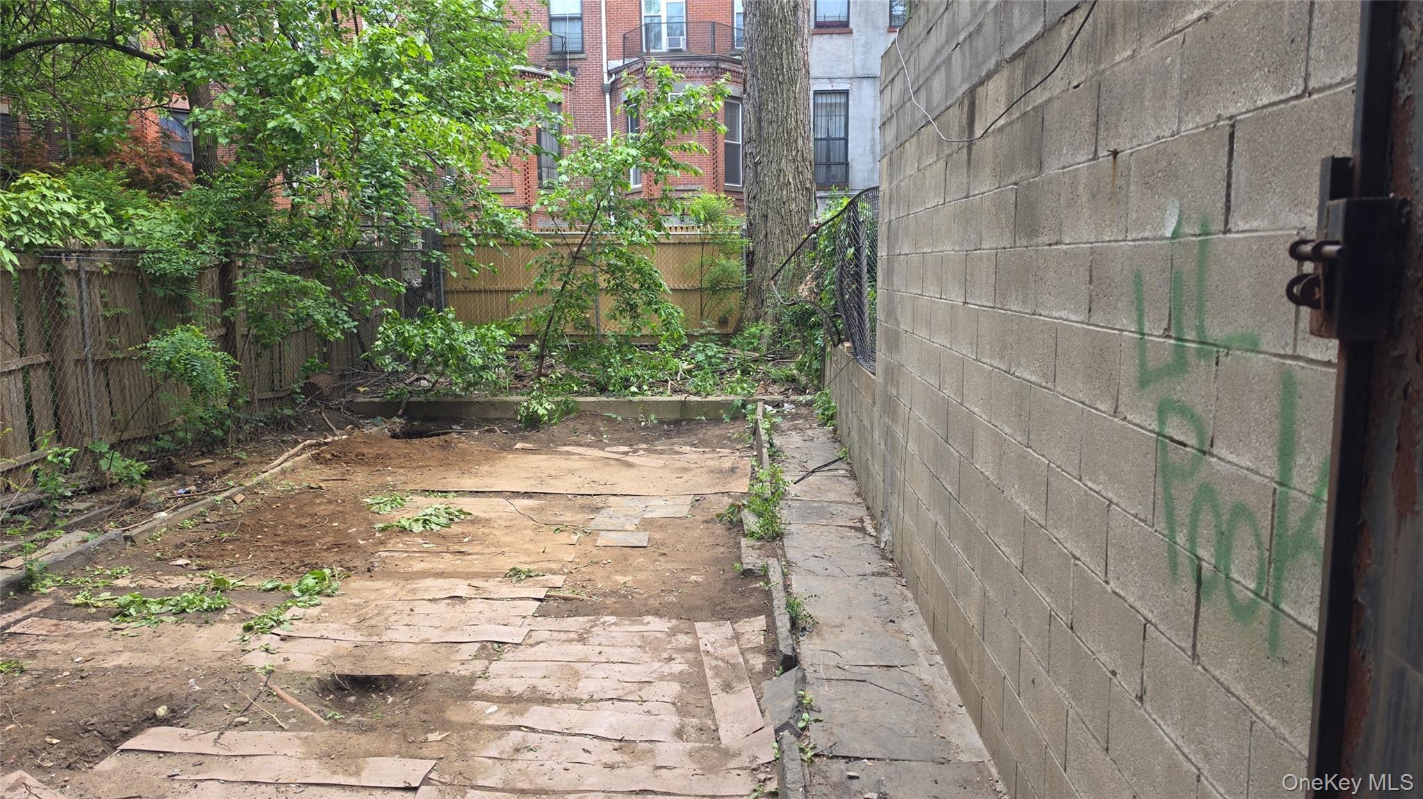 14 E 127th Street – For Sale photo 4