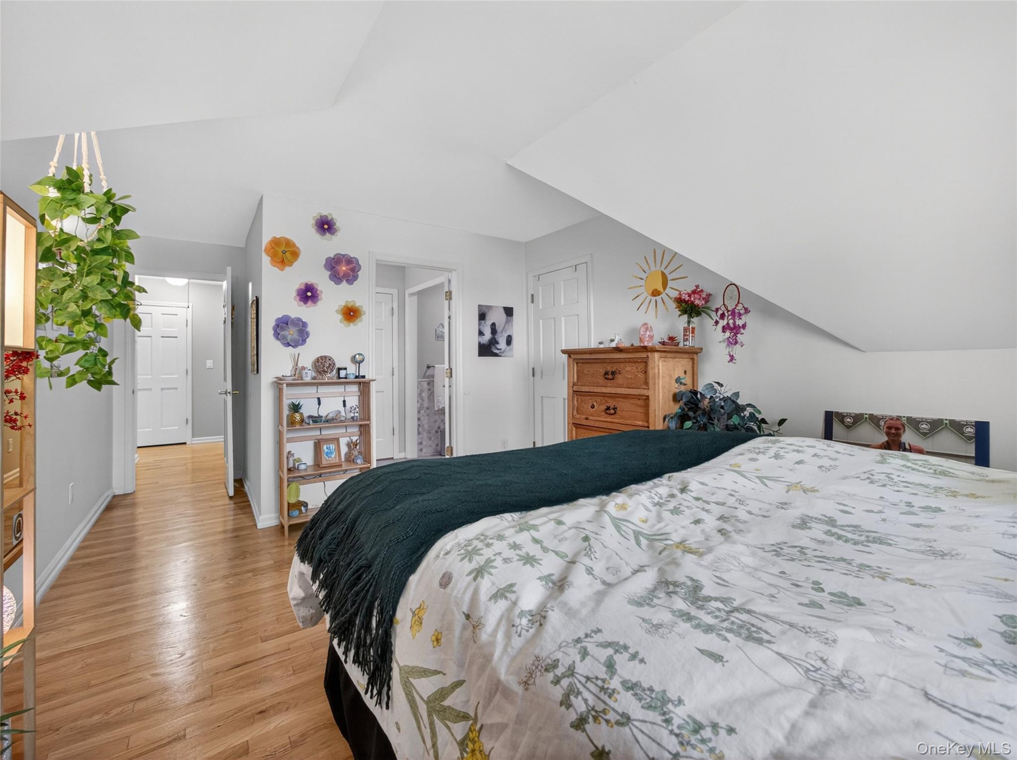 18 Almond Tree Lane – For Sale photo 34