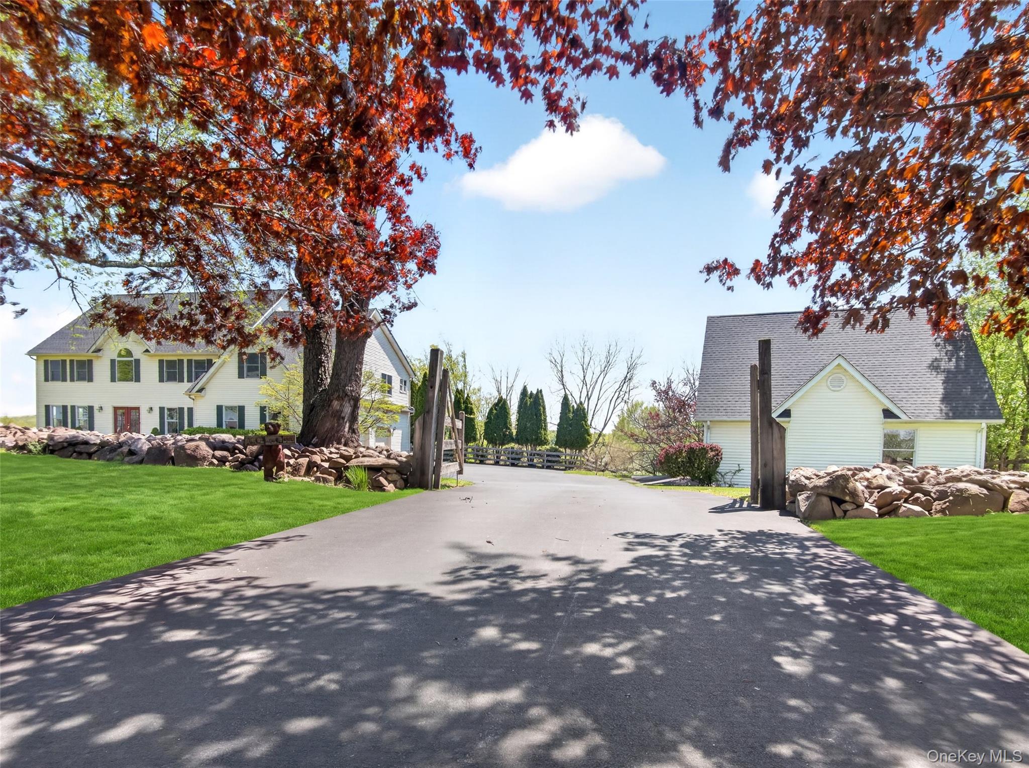 18 Almond Tree Lane – For Sale photo 2