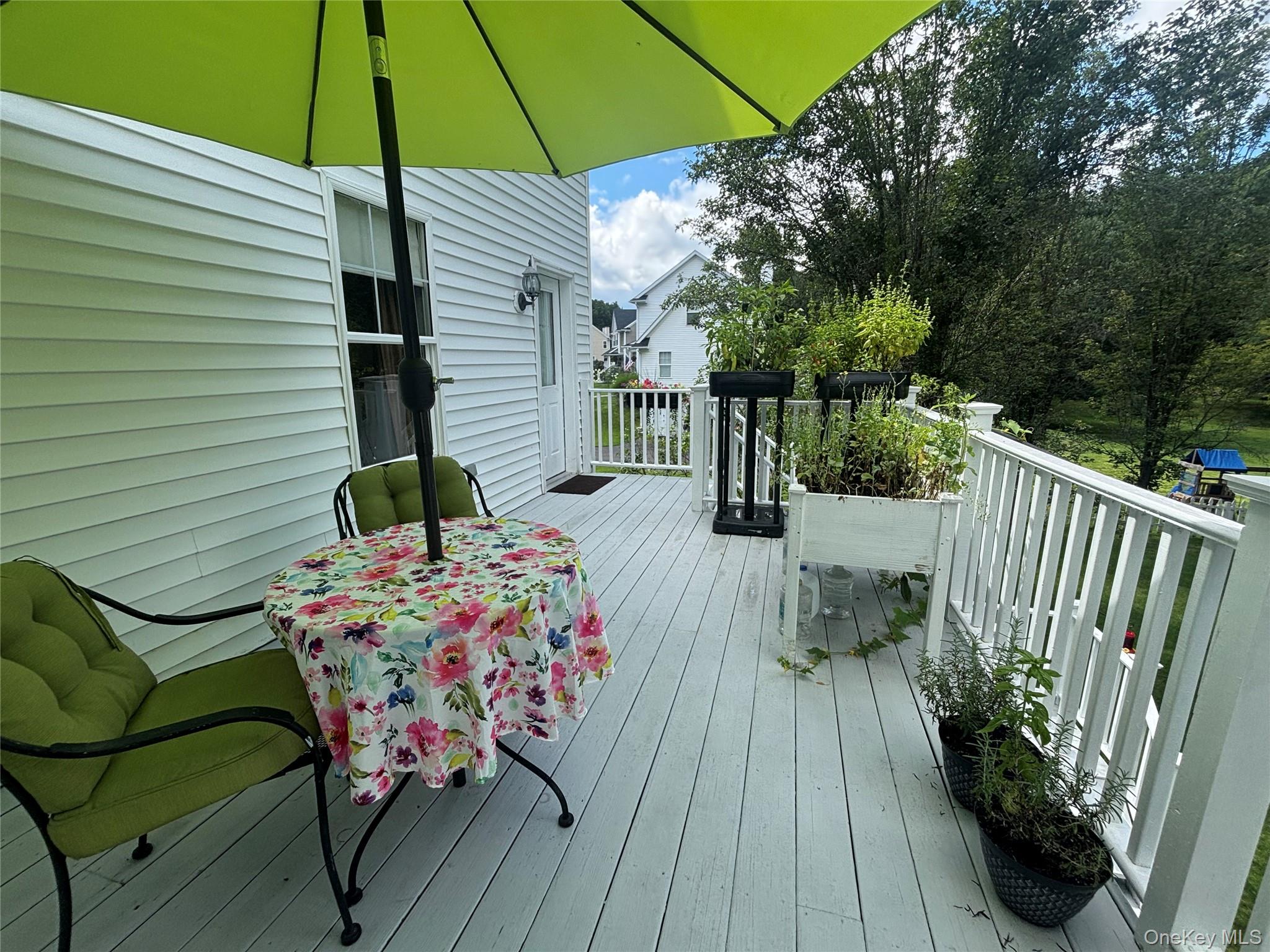 48 Reynolds Road – For Sale photo 3