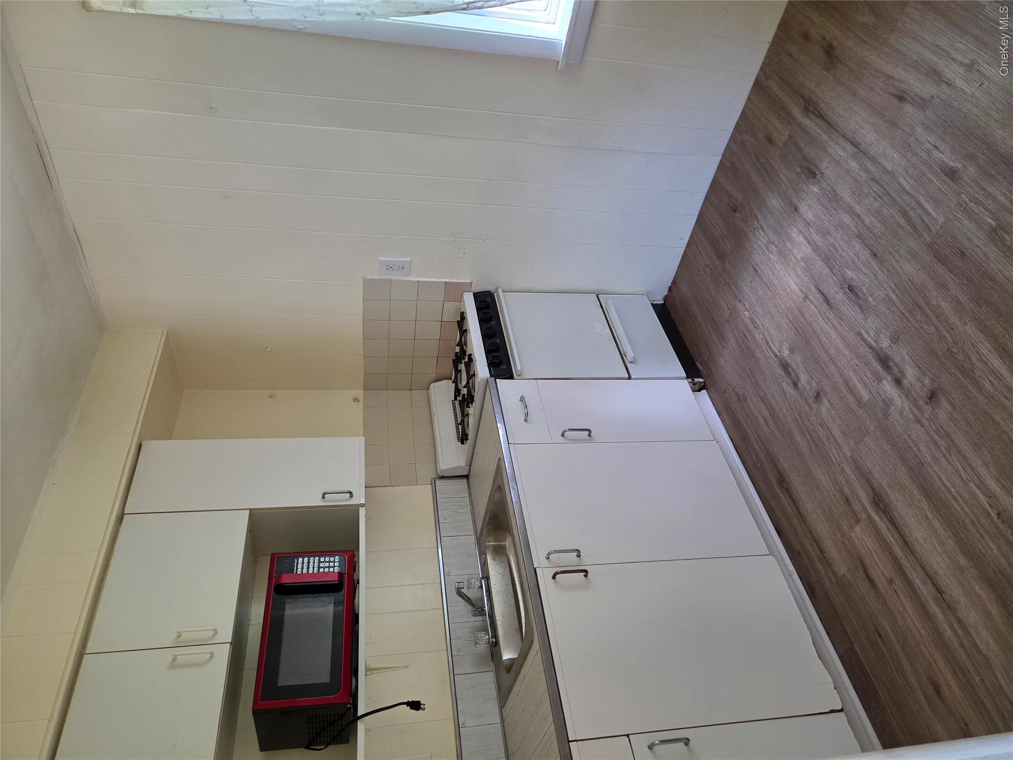 119 W. Railroad Ave. W 119 W. Railroad Ave. – For Rent photo 3