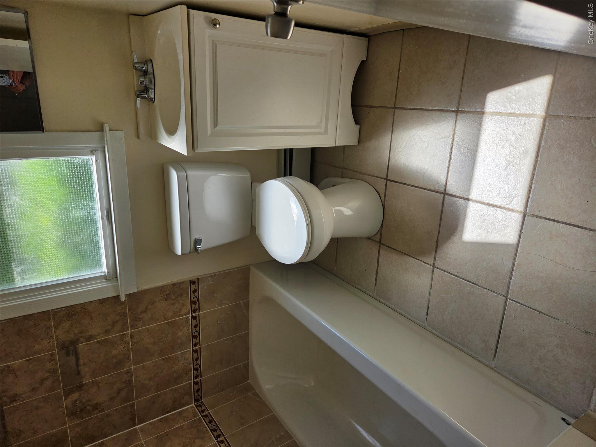 119 W. Railroad Ave. W 119 W. Railroad Ave. – For Rent photo 4
