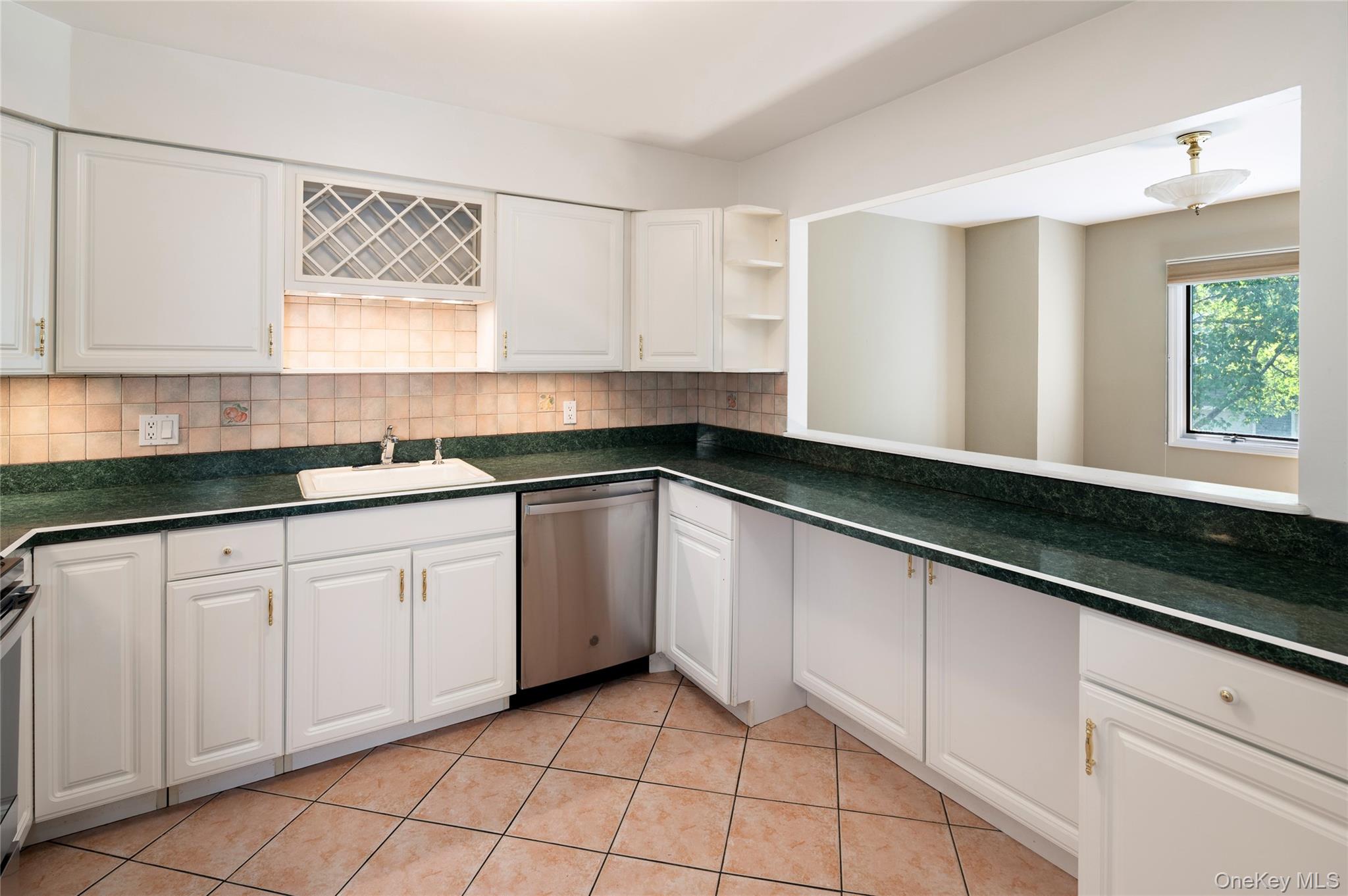1804 Regent Drive – For Sale photo 6