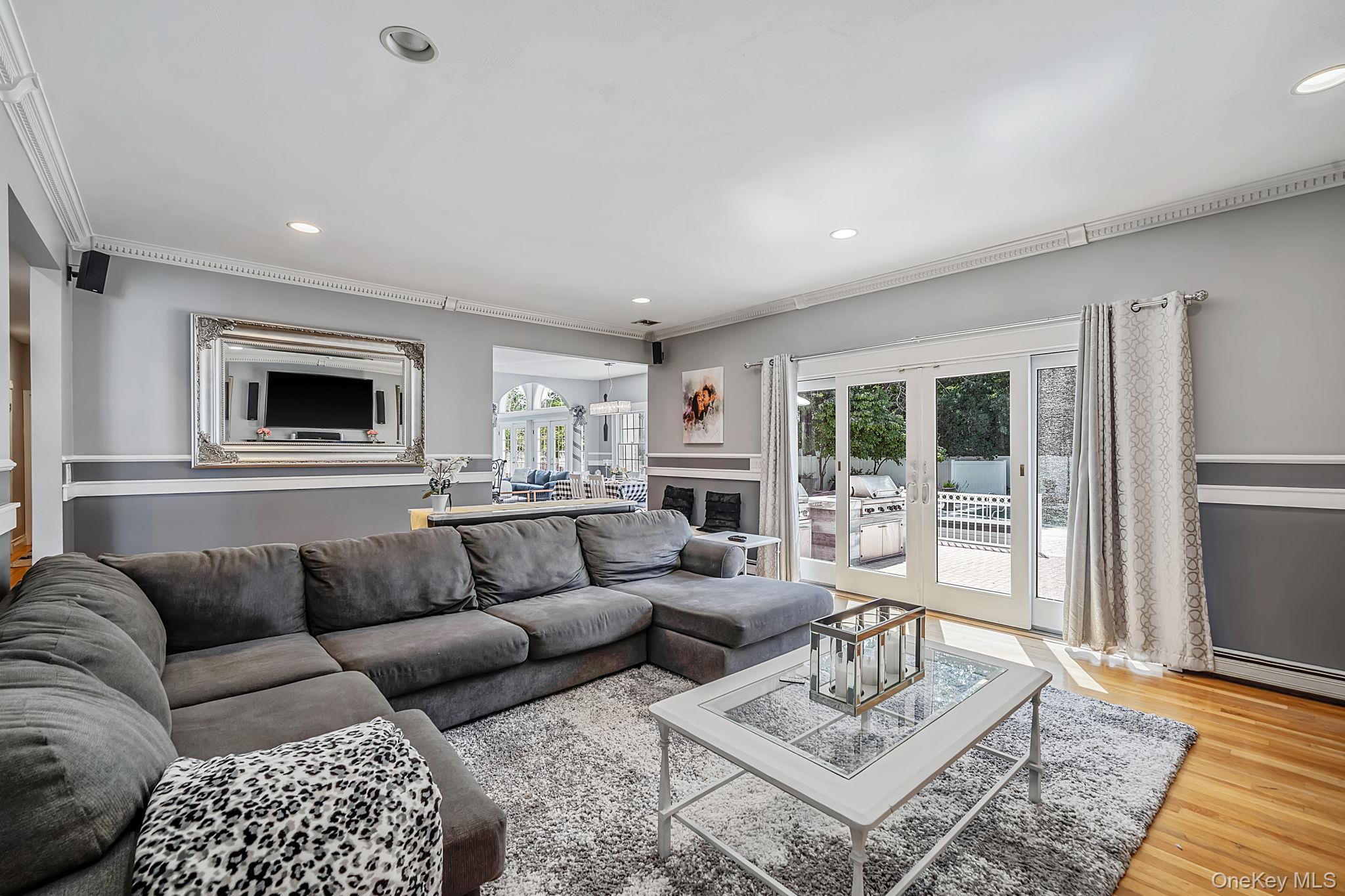 2 Hamilton Place – For Sale photo 22