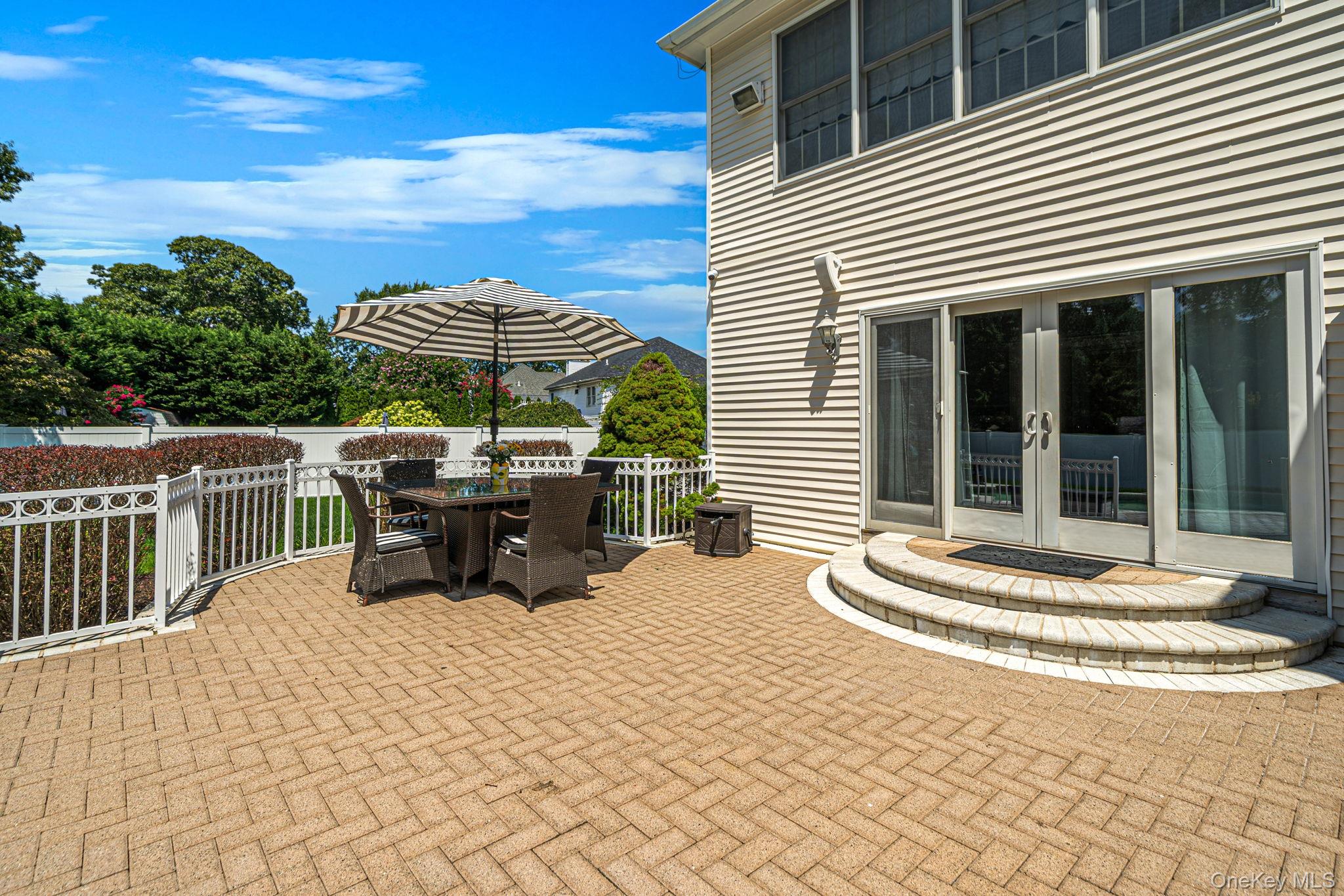 2 Hamilton Place – For Sale photo 8