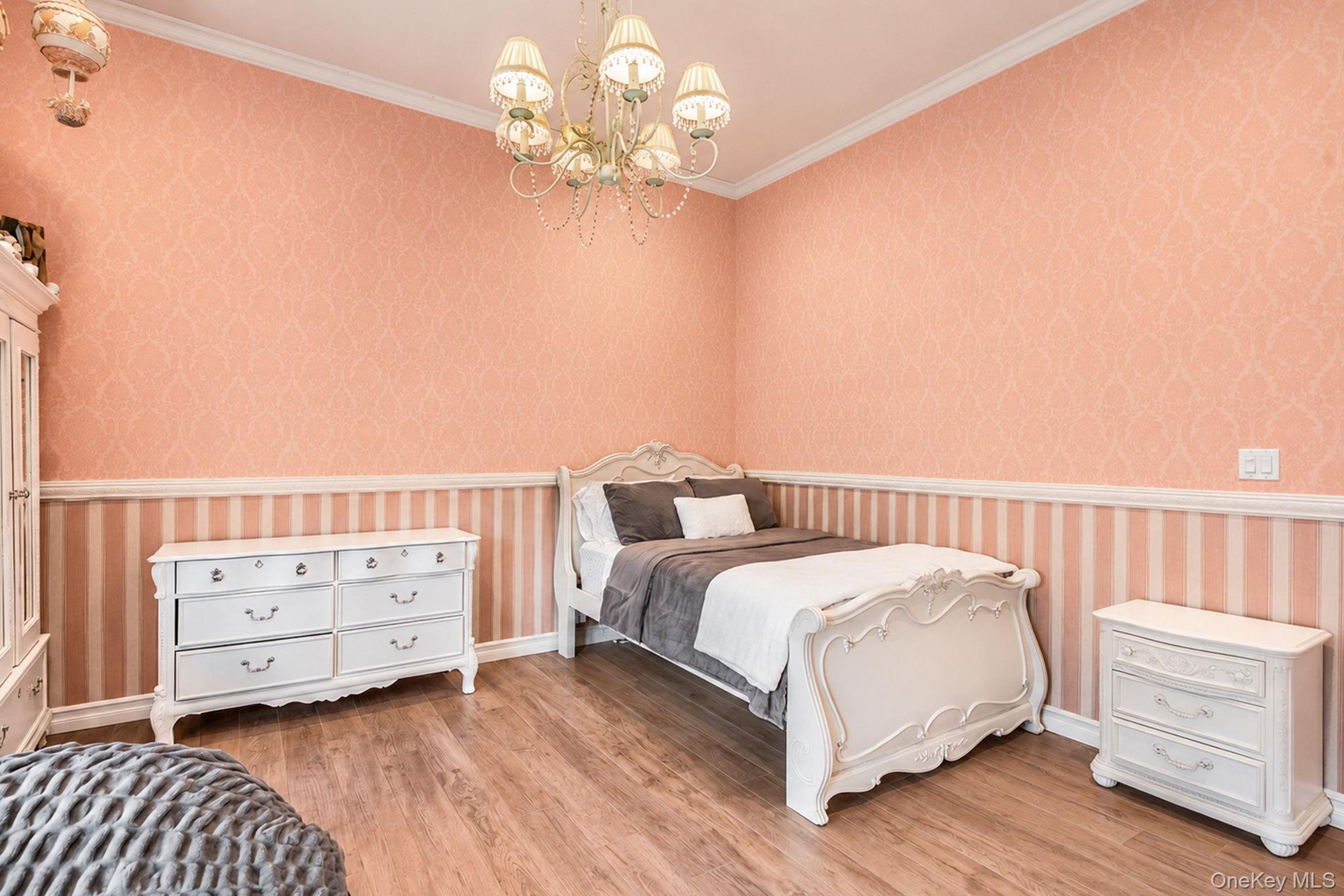 2 Hamilton Place – For Sale photo 31