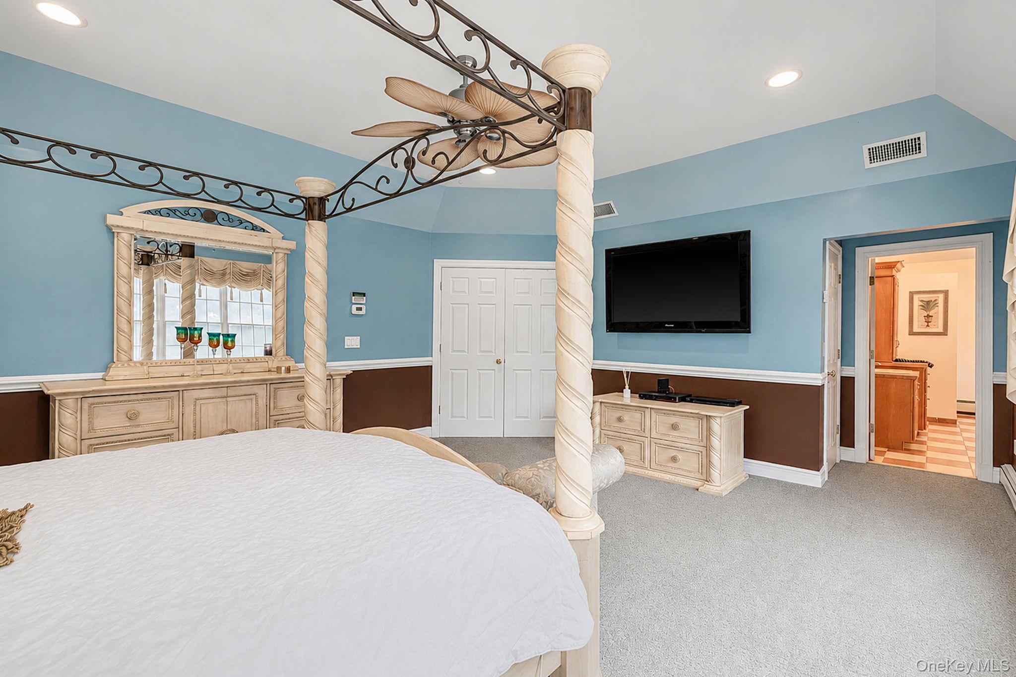 2 Hamilton Place – For Sale photo 39