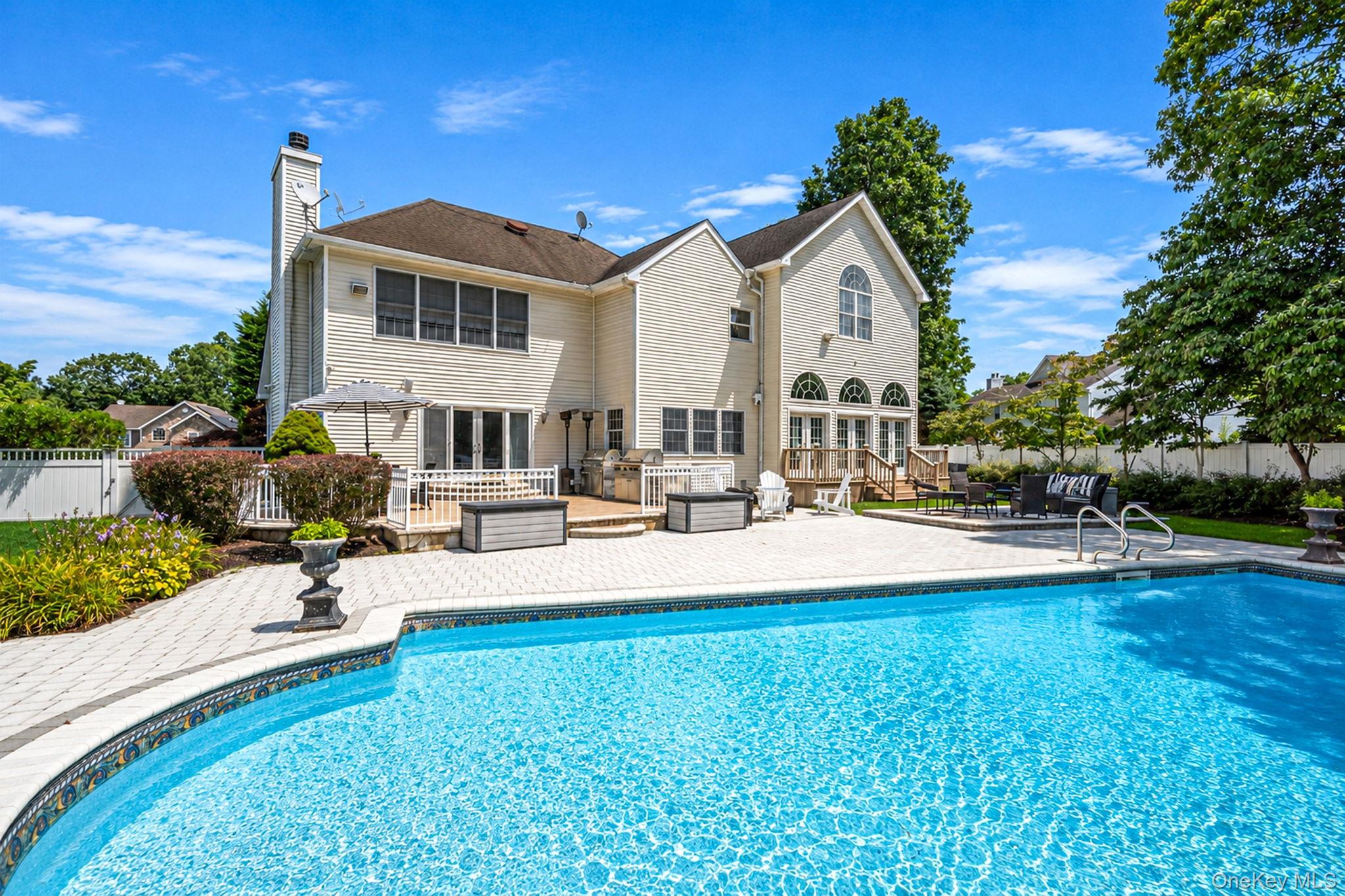 2 Hamilton Place – For Sale photo 9