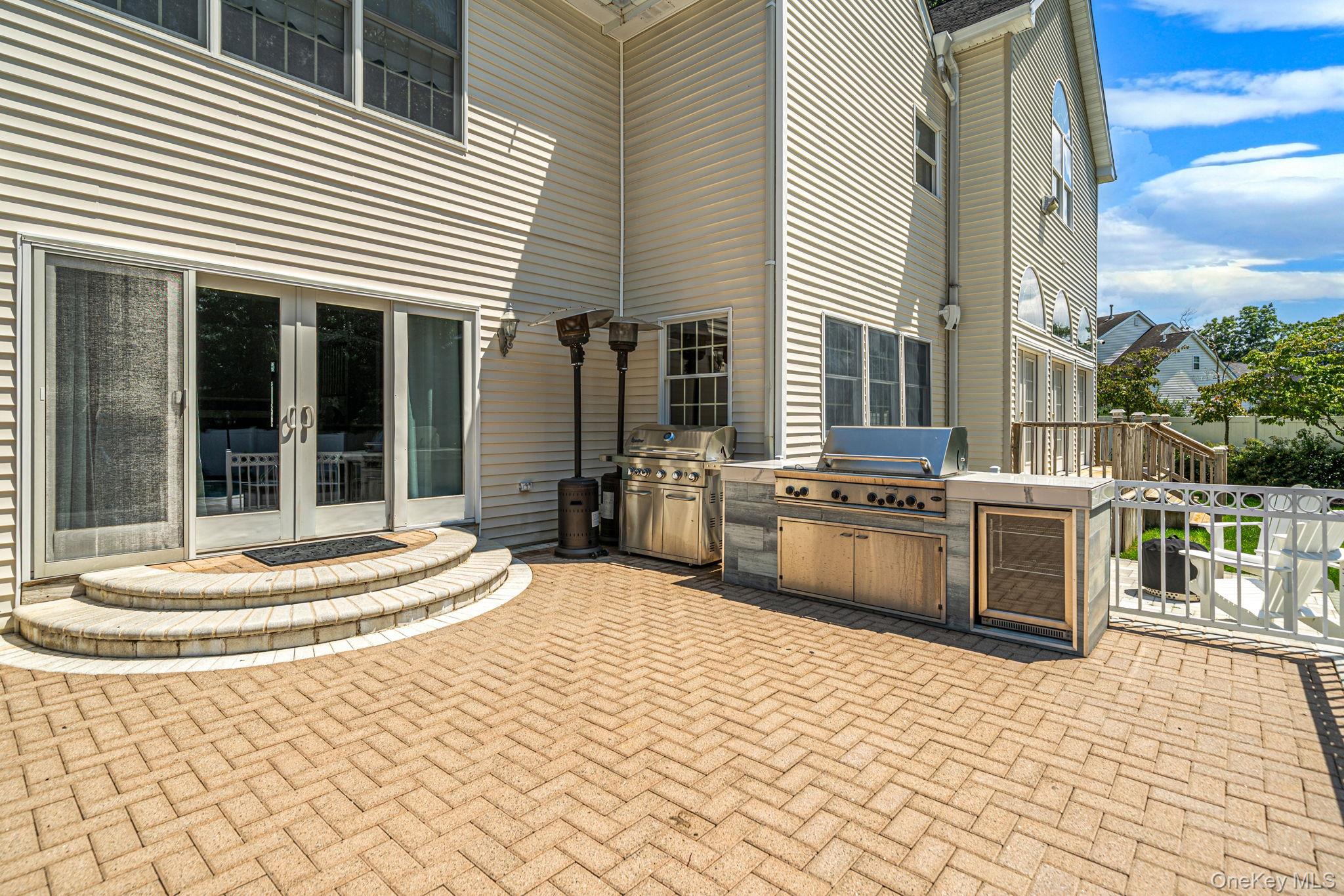 2 Hamilton Place – For Sale photo 4