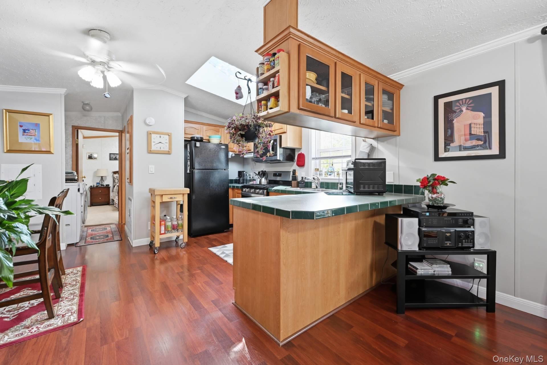 37 Hubbard Avenue, Unit 84 photo 8