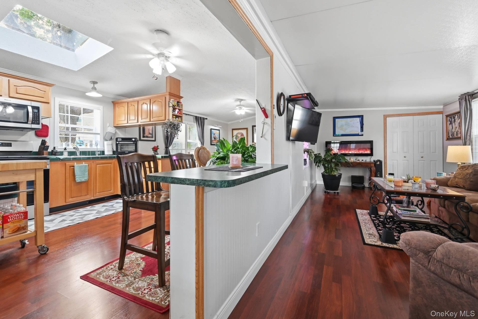 37 Hubbard Avenue, Unit 84 photo 9