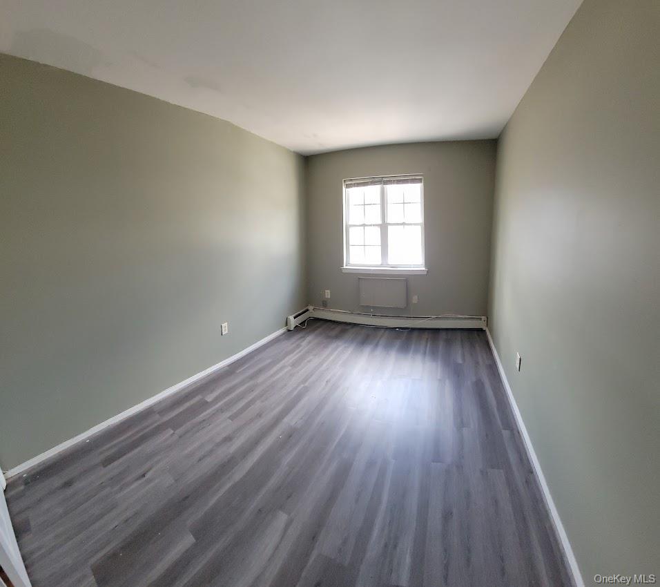 82-76 Country Pointe Circle, Unit 1st Fl photo 14