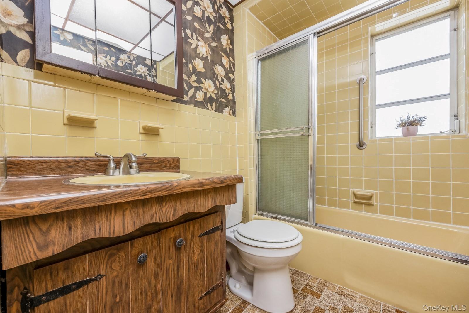 65-30 78th Street – For Sale photo 19